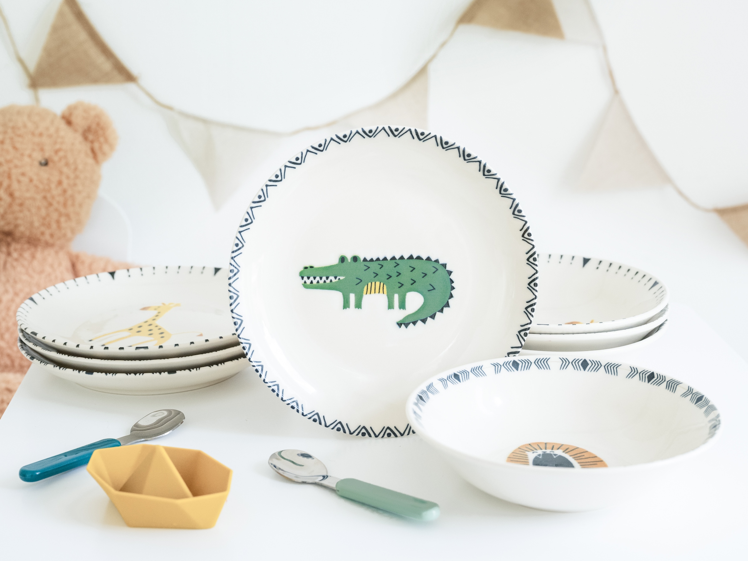 CreaTable Teller-Set »Safari Bunt, Teller Set 8-tlg.« gezeichnete Tiermotive, skandinavischer Stil, Ethno-Style Motive
