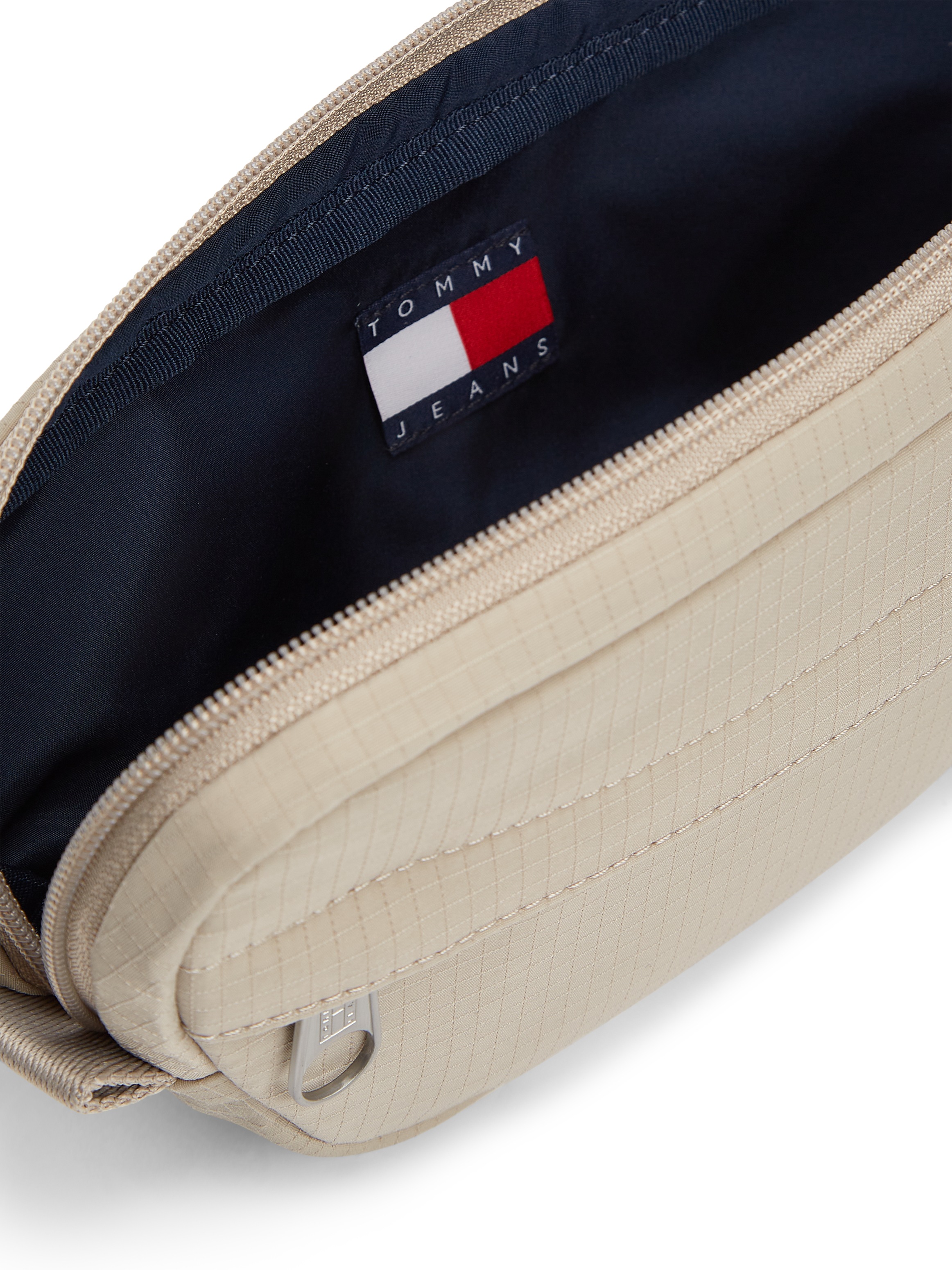 Tommy Jeans Bauchtasche »TJM ESS DAILY RIPSTOP BUMBAG« Minibag, Bauchtasche mit Klickverschluss und Logo auf Schulterriemen