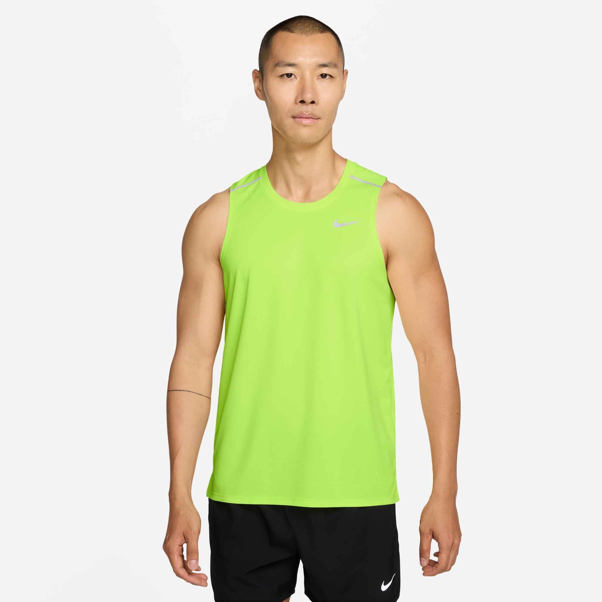 Nike Tanktop »Nike Miler Men's Dri-FIT Running Tank« mit reflektierenden Details, atmungsaktives Material