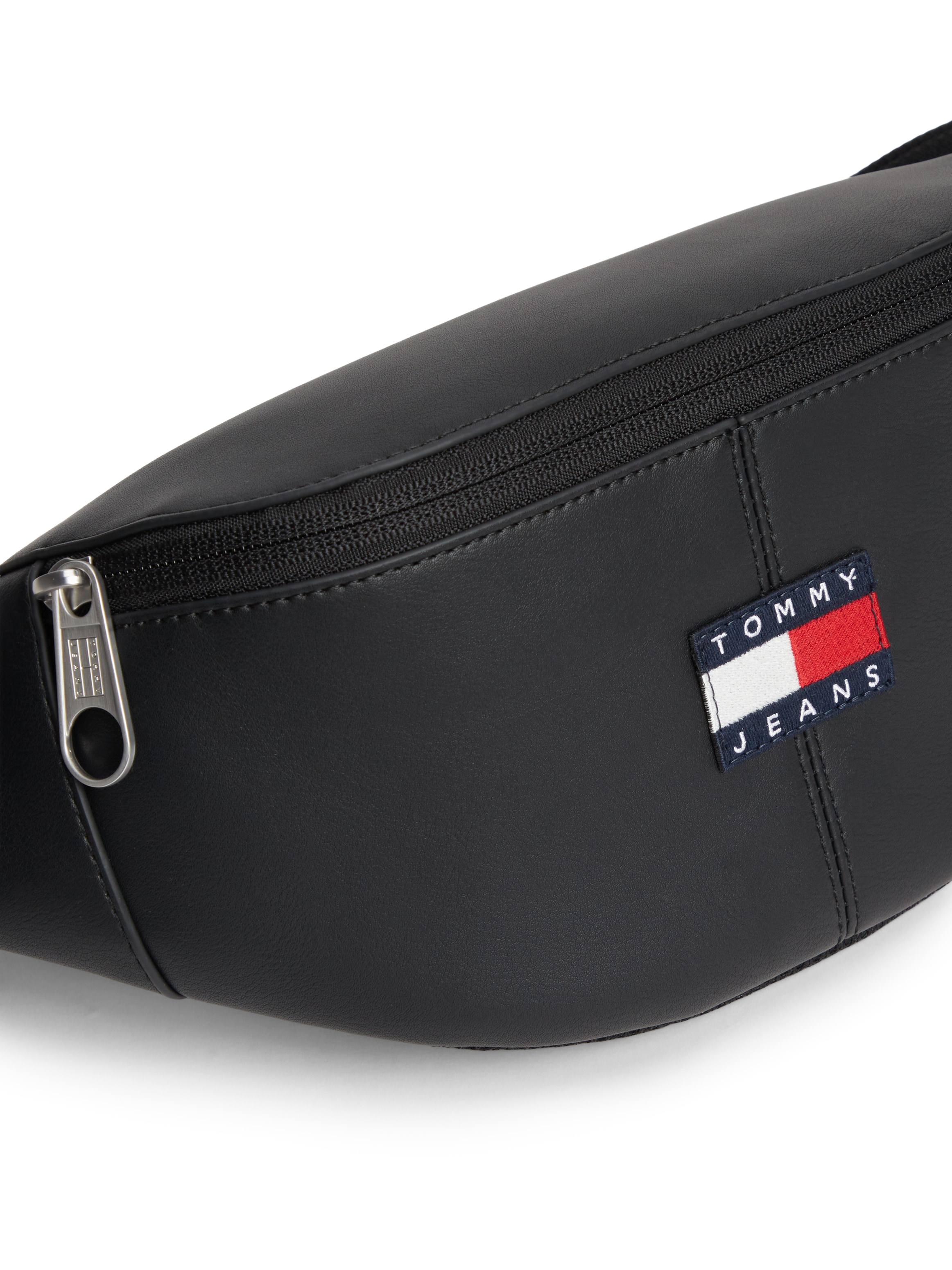 Tommy Jeans Bauchtasche »TJM ESS DAILY PU BUMBAG« Unisex Gürteltasche, Minibag, Crossbody-Bag mit Logo-Aufnäher