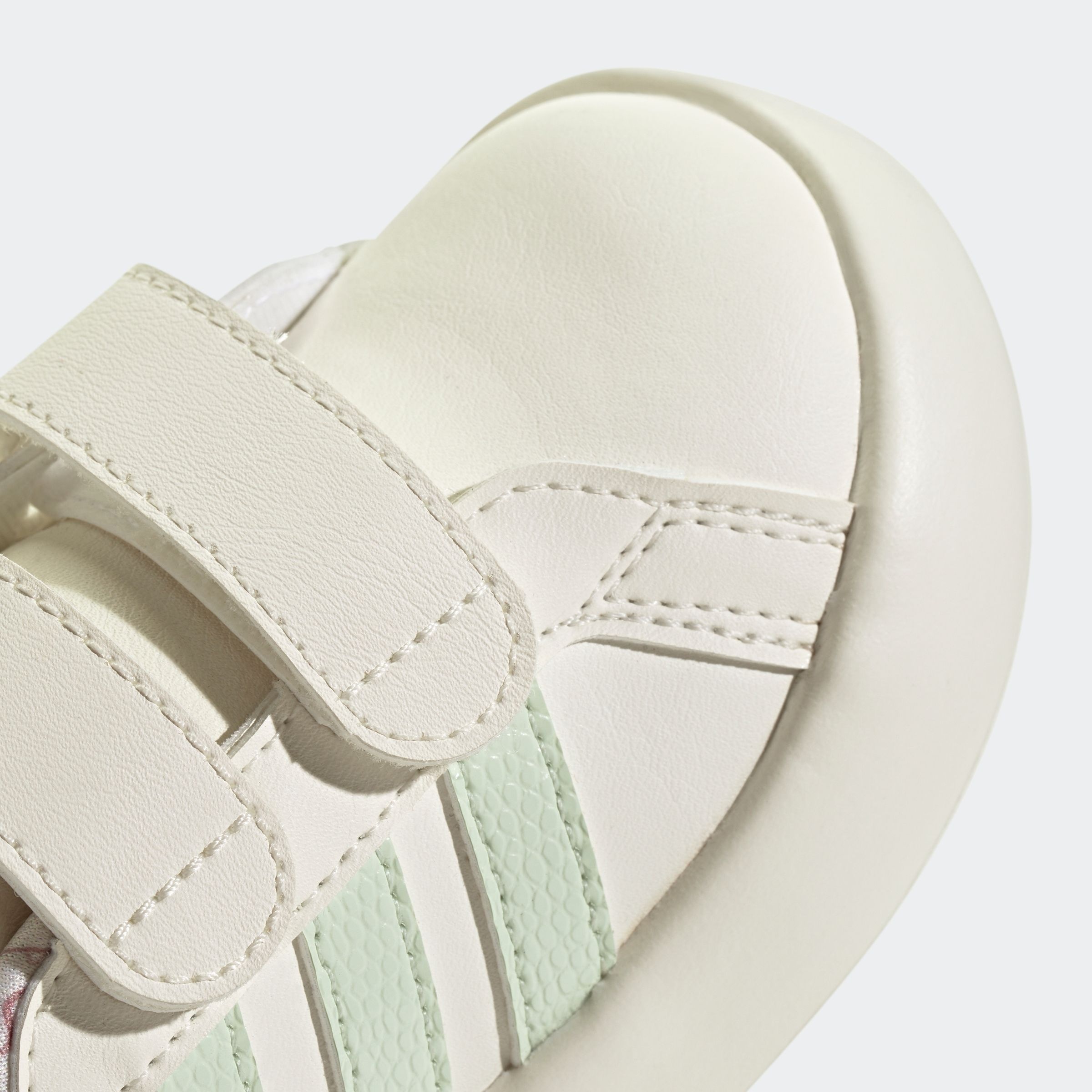 adidas Sportswear Klettschuh »DINO GRAND COURT 2.0 KIDS«, Design auf den Spuren des adidas Superstar, für Kinder