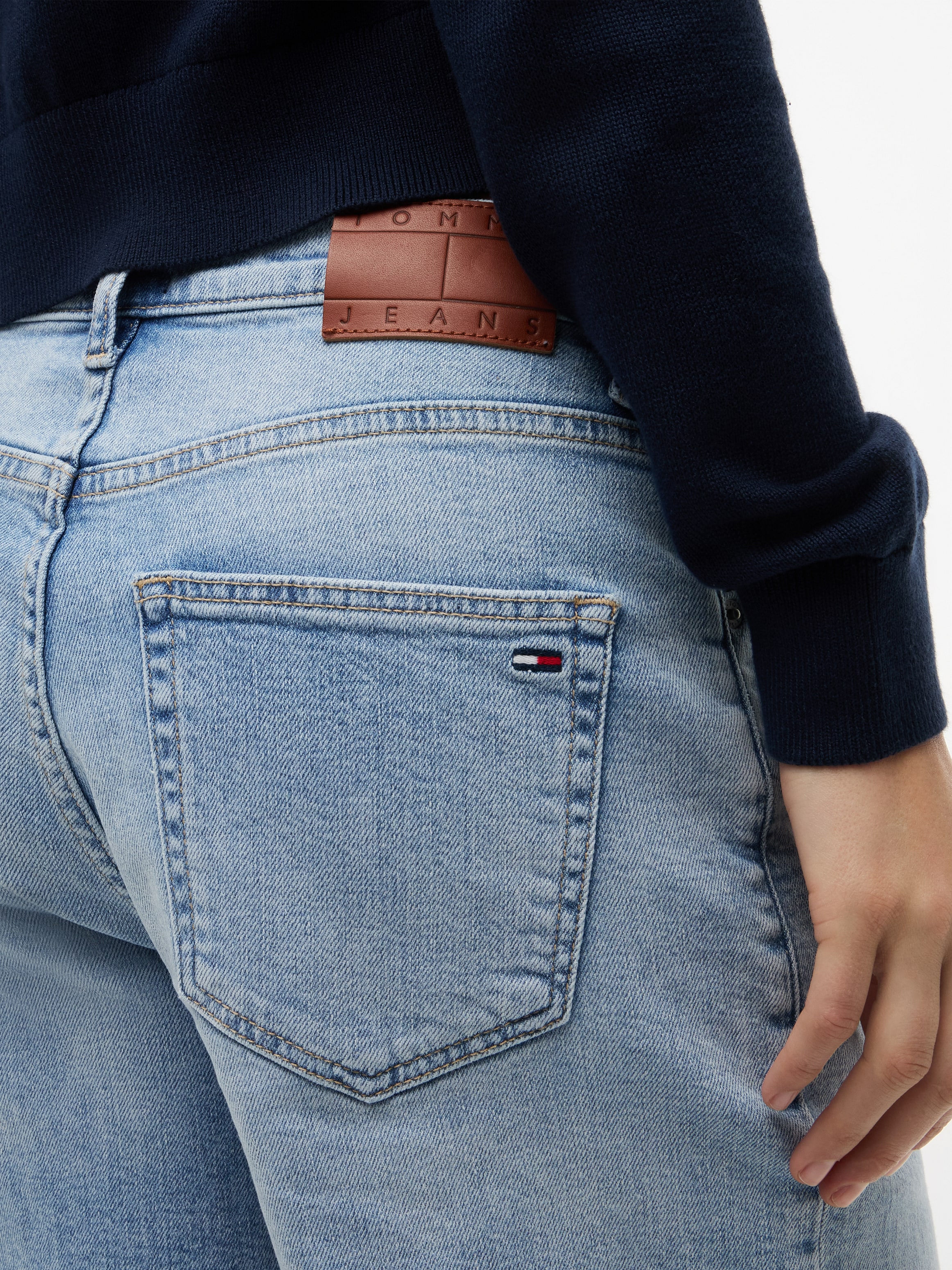 Tommy Jeans Jeansshorts »MOM SHORT CJ8117« Baumwollmischung, Stretch, Mom Fit, high waist