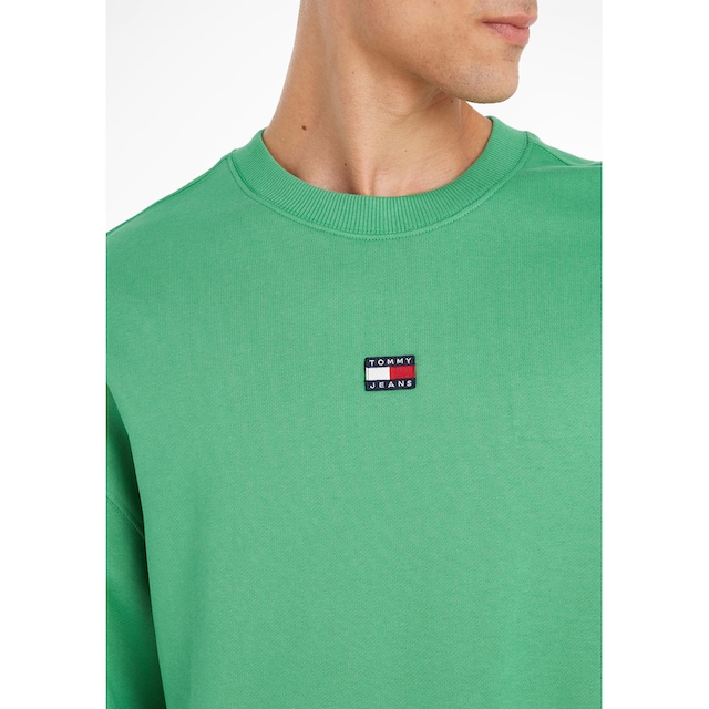 Tommy Jeans Sweatshirt »TJM RLX XS BADGE CREW«, mit Tommy Jeans Stickerei  online shoppen bei OTTO
