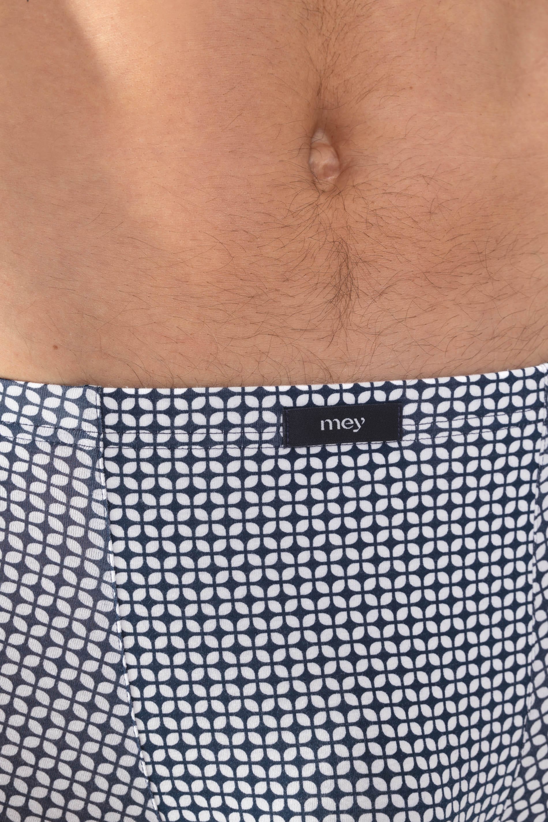 Mey Boxer »BLUE GEO« ohne Eingriff, mit flachen Beinabschlüssen, körpernahe Passform