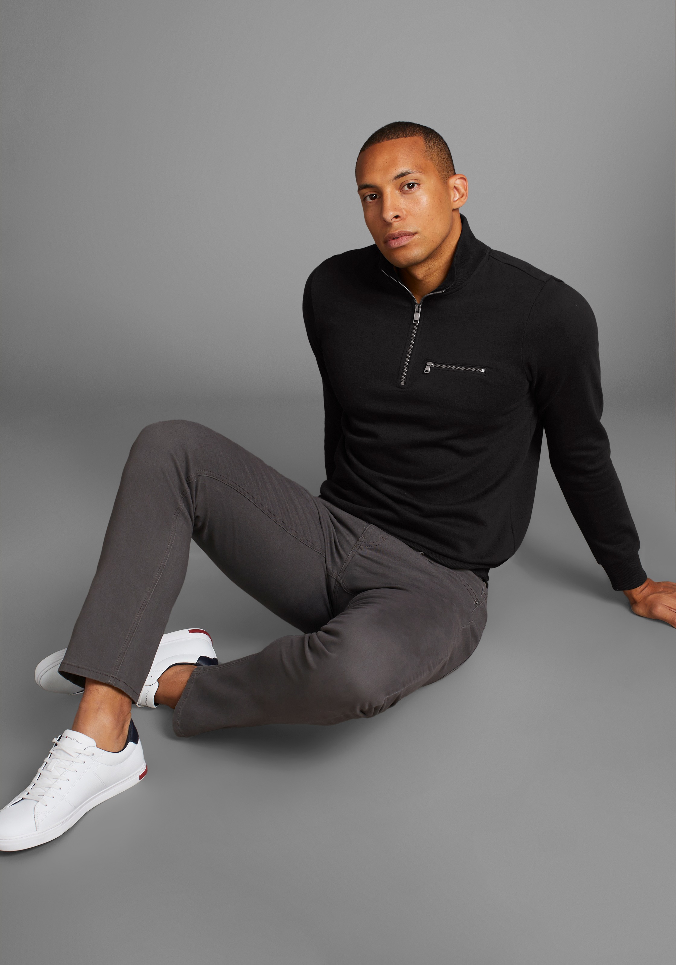 Bruno Banani Sweatshirt, mit Troyer Kragen