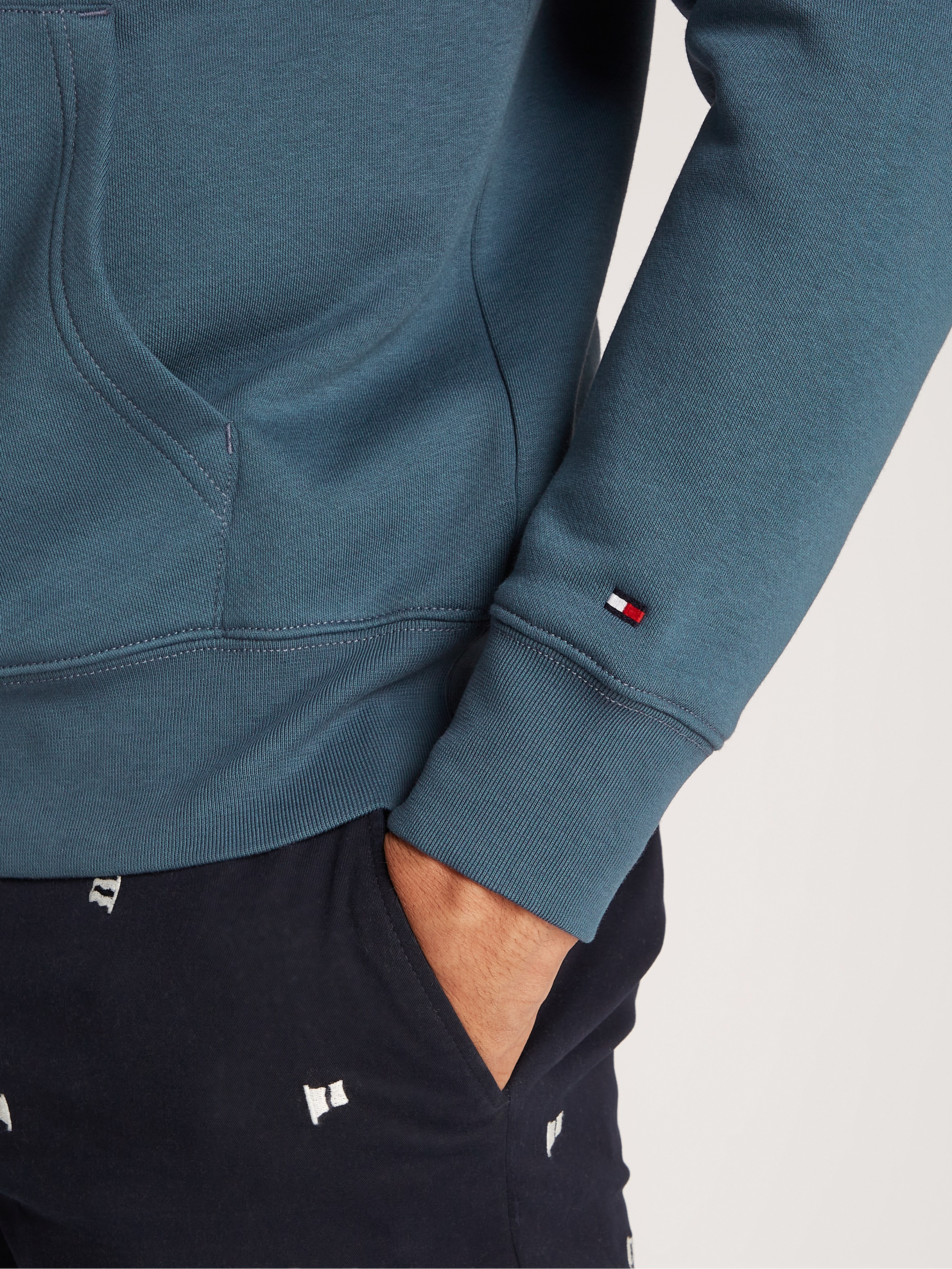 Tommy Hilfiger Hoodie »SCRIPT LOGO HOODY«, mit aufgesticktem Logo