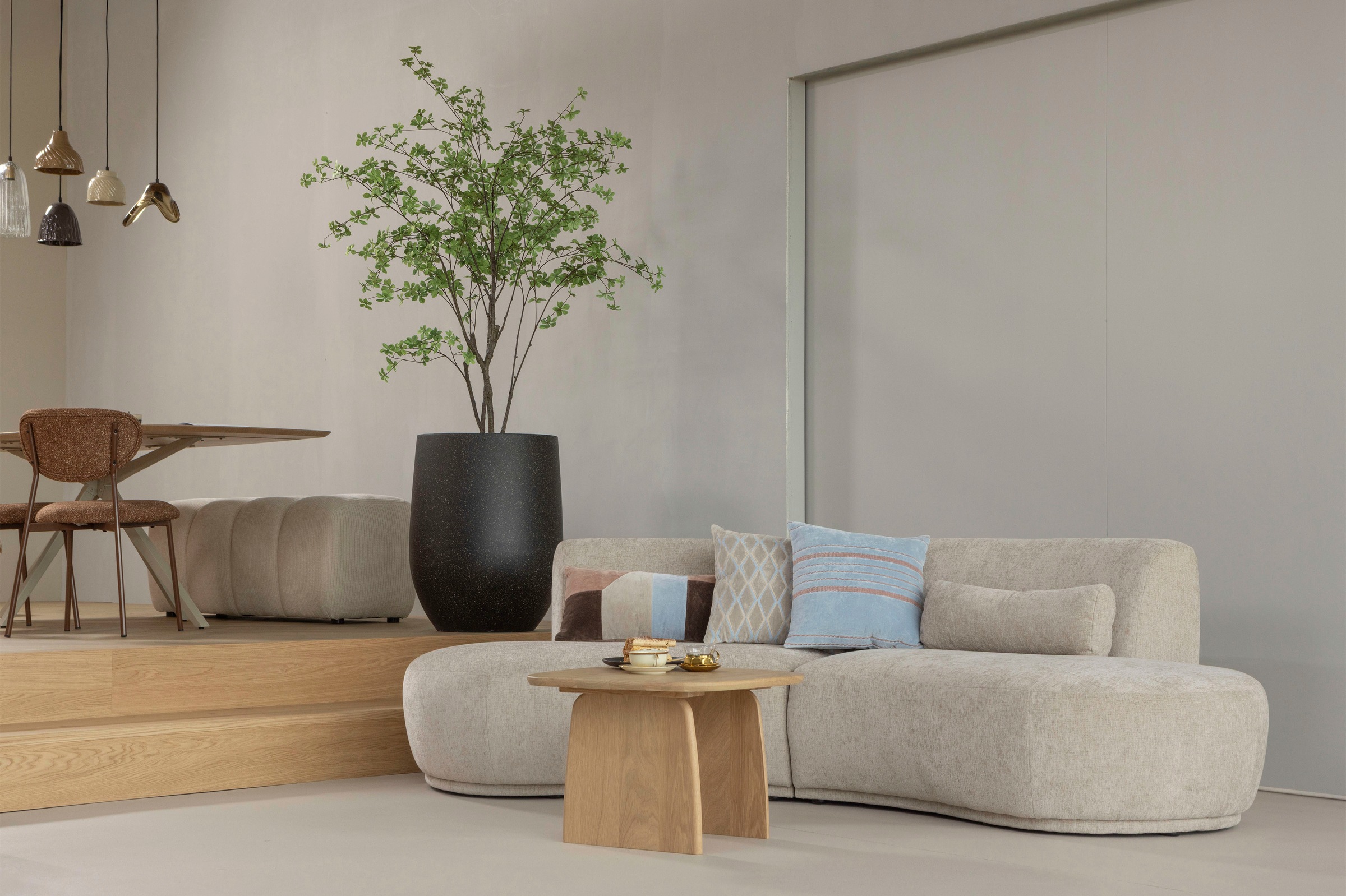 WOOOD Couchtisch »Tablo mit FSC®-Mix Eichenholz und organischer Form B60 x T60 x H40 cm« Transparente Schutzlackierung, Tragkraft 50 kg, kompakte Ausführung
