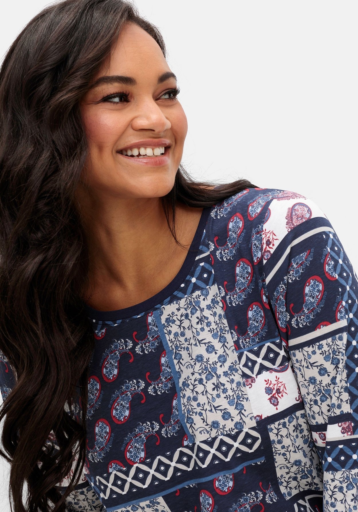 Sheego Langarmshirt »Langarmshirt im Patchwork-Mustermix«, im Patchwork-Mustermix
