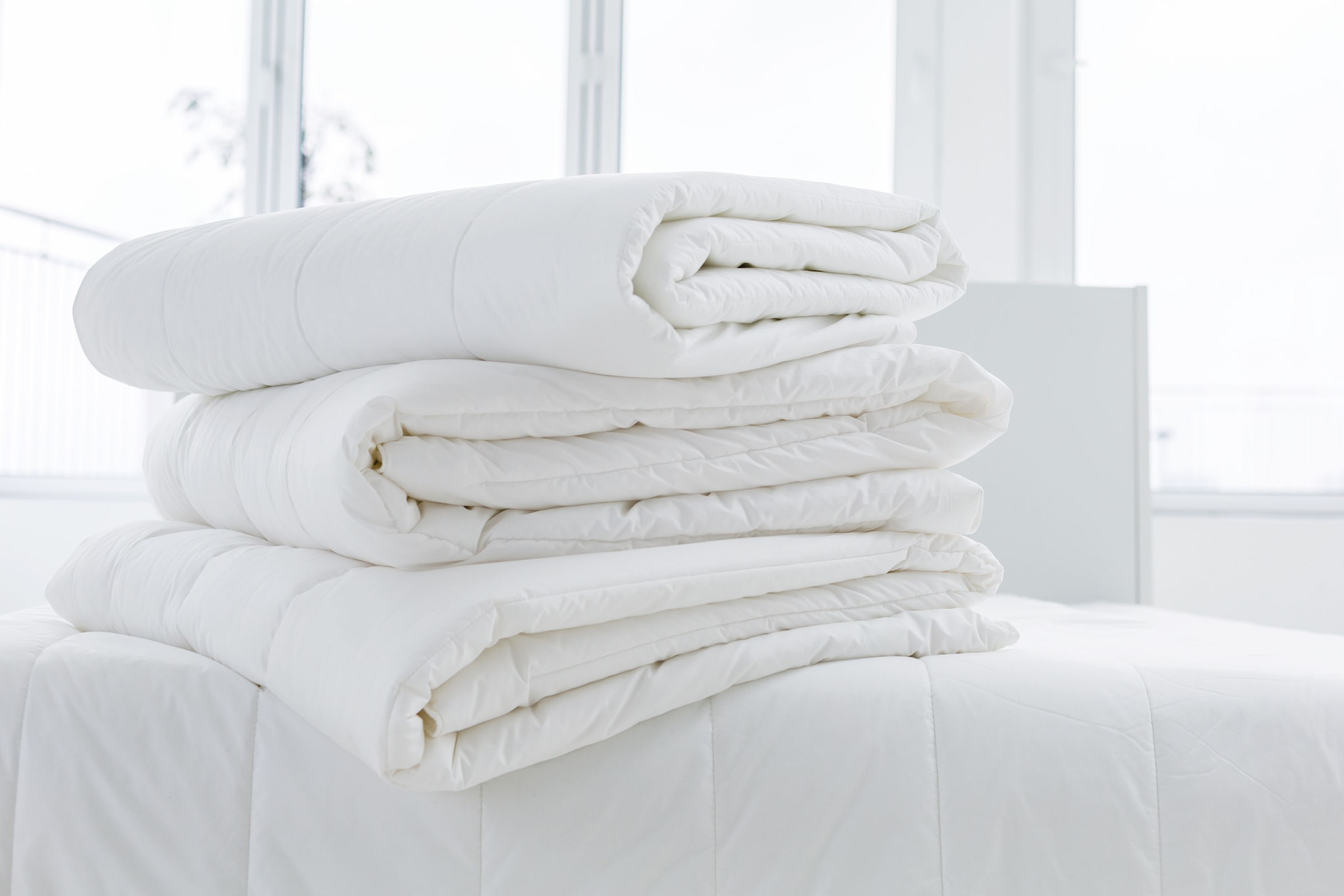 Centa-Star Kunstfaserbettdecke »Aqua Aktiv« leicht 1 Stk. tlg. besonders atmungsaktiv und feuchtigkeitsregulierend