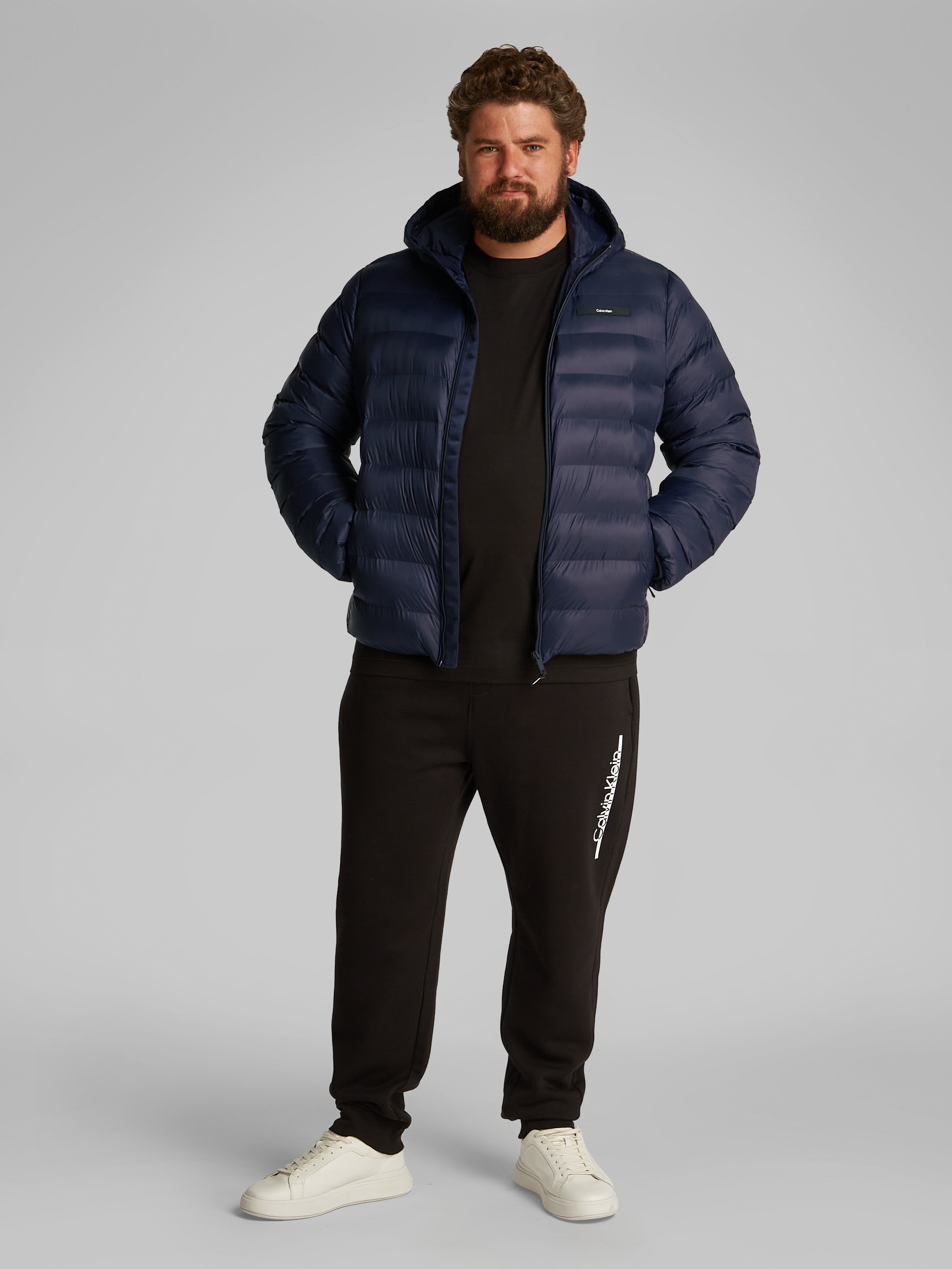 Calvin Klein Big&Tall Steppjacke »BT_QUILTED LW HOODED JACKET«, mit Kapuze, in Großen Größen mit Logoprint