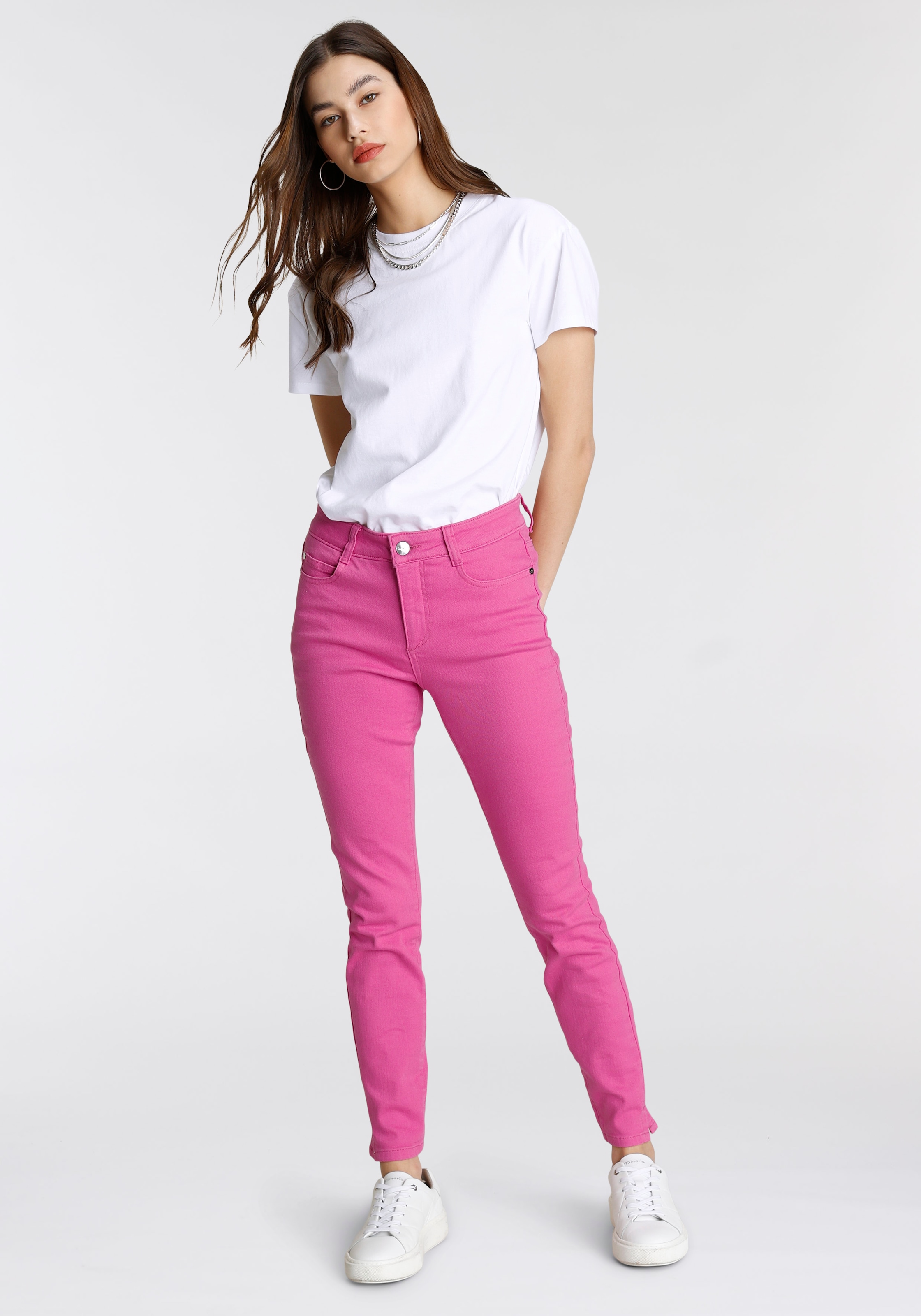 Tamaris 5-Pocket-Jeans, im Coloured-Denim-Look
