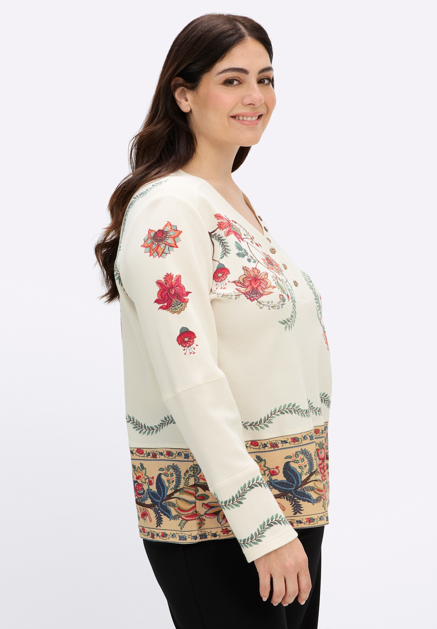 sheego by Joe Browns T-Shirt »Langarm-Shirt Langarmshirt mit Blumendruck und Holzknöpfen«