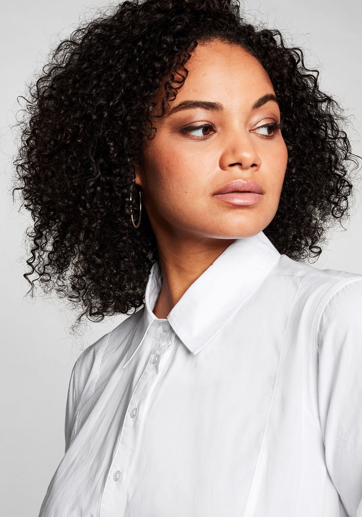 Sheego Longbluse »Longbluse mit ausgestelltem Saum«