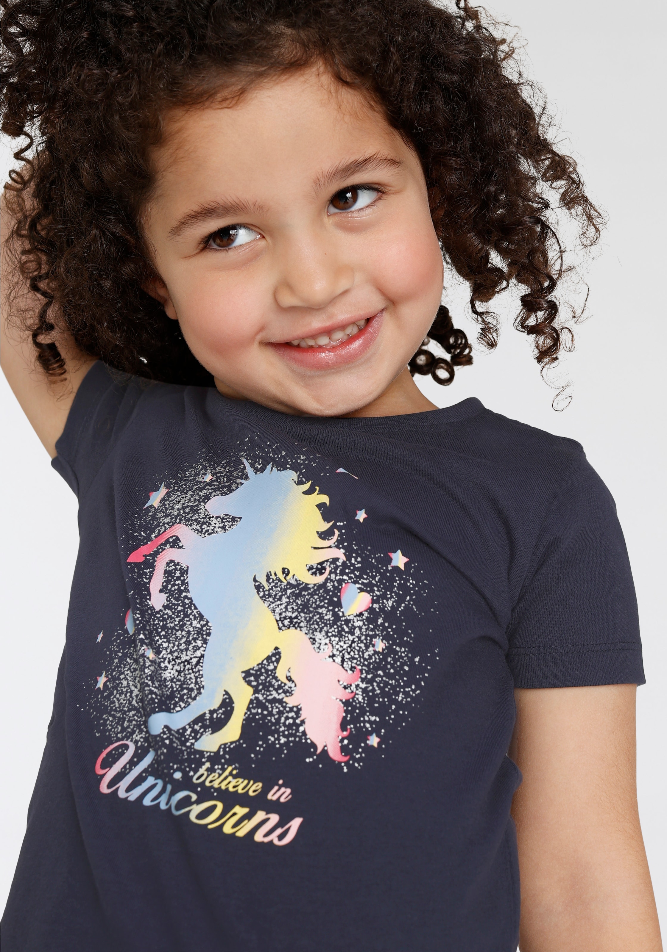 Unicorns«, Glitzerdruck mit in kaufen OTTO T-Shirt KIDSWORLD »believe bei