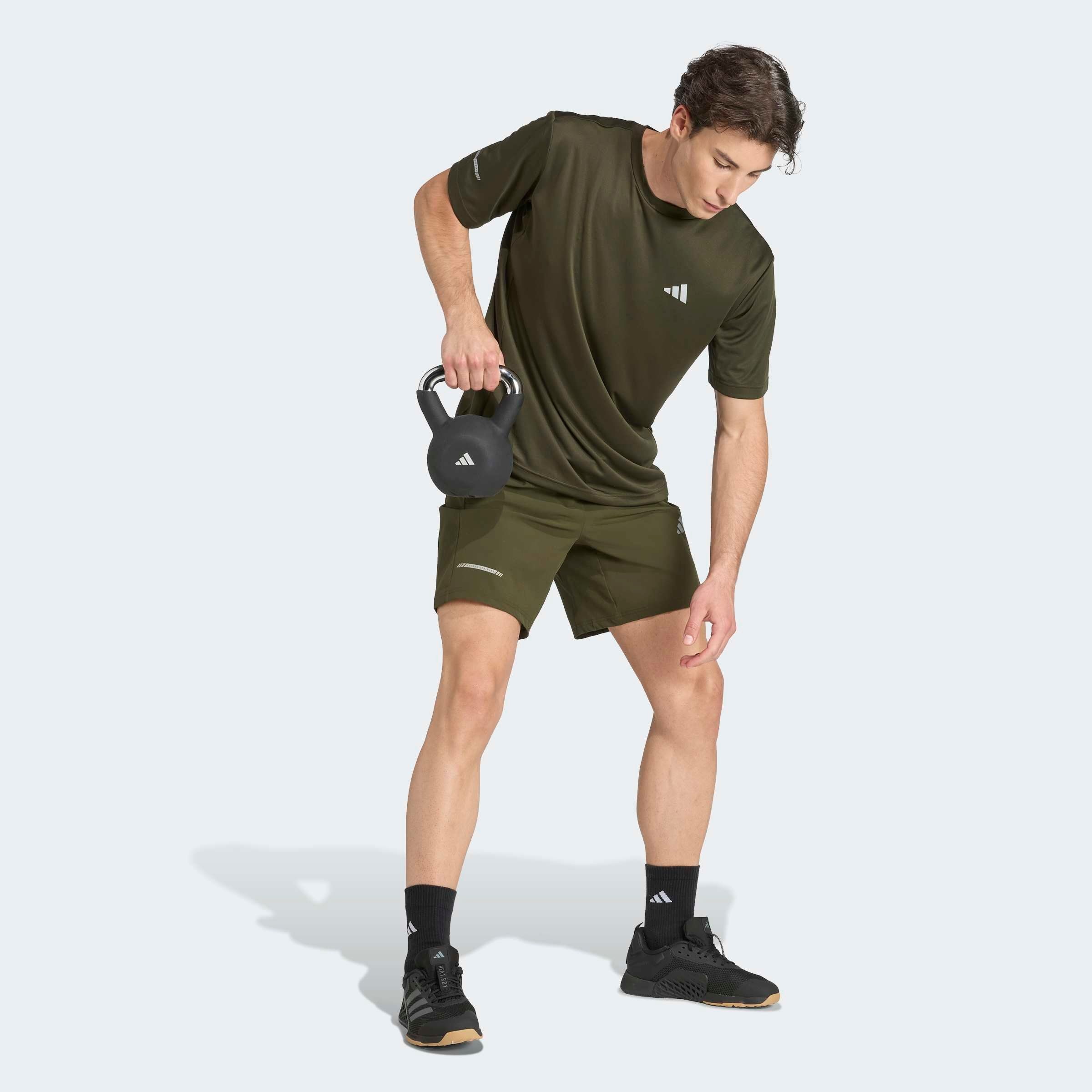 adidas Performance Shorts »TRAINING ESSENTIALS HOLIDAY PACK«  für Fitness und Training, mit Metallic-Optik, schnelltrocknend