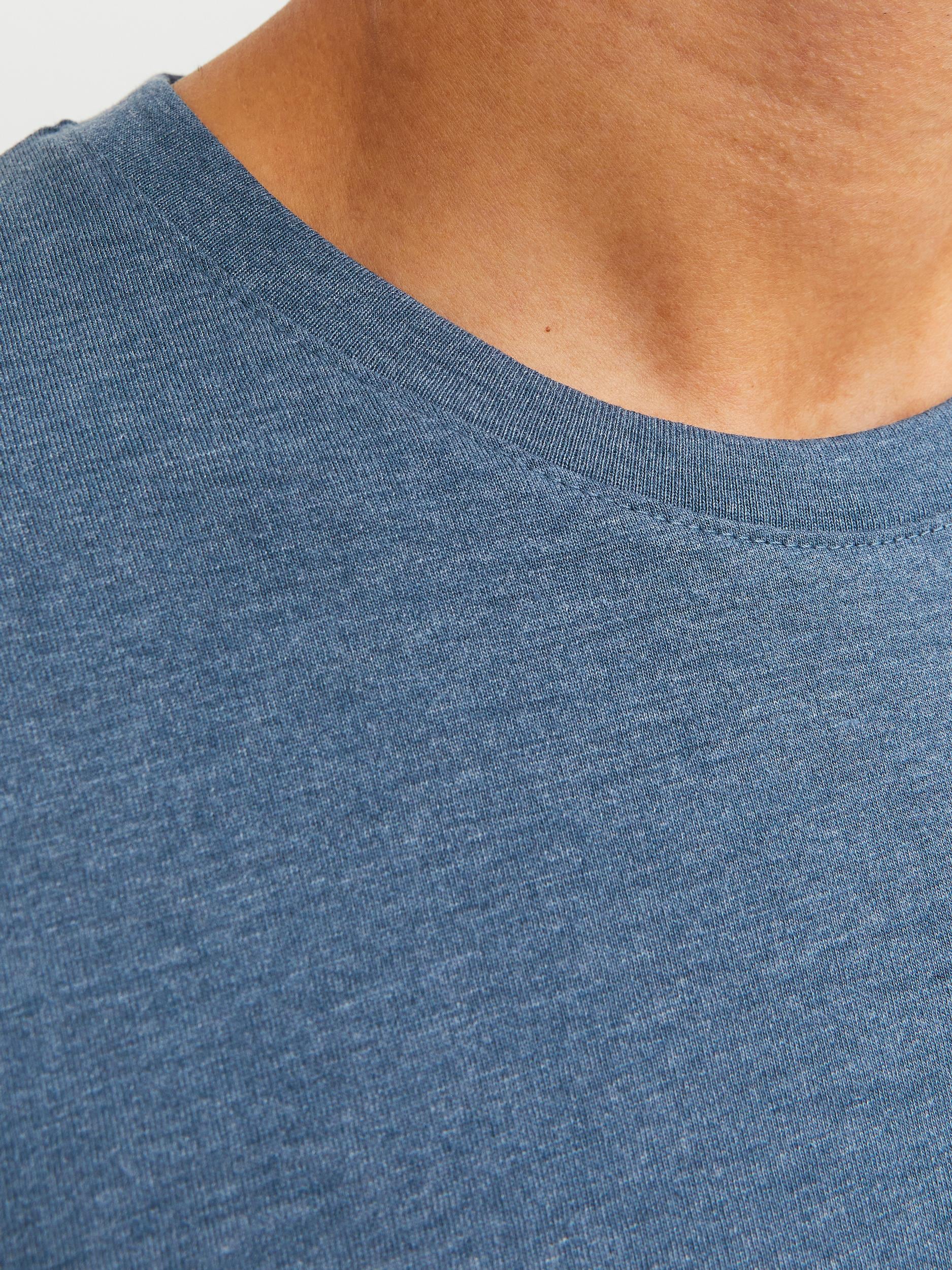 Jack & Jones Rundhalsshirt »JJEPAULOS TEE SS CREW NECK NOOS«, mit Logo Stickerei