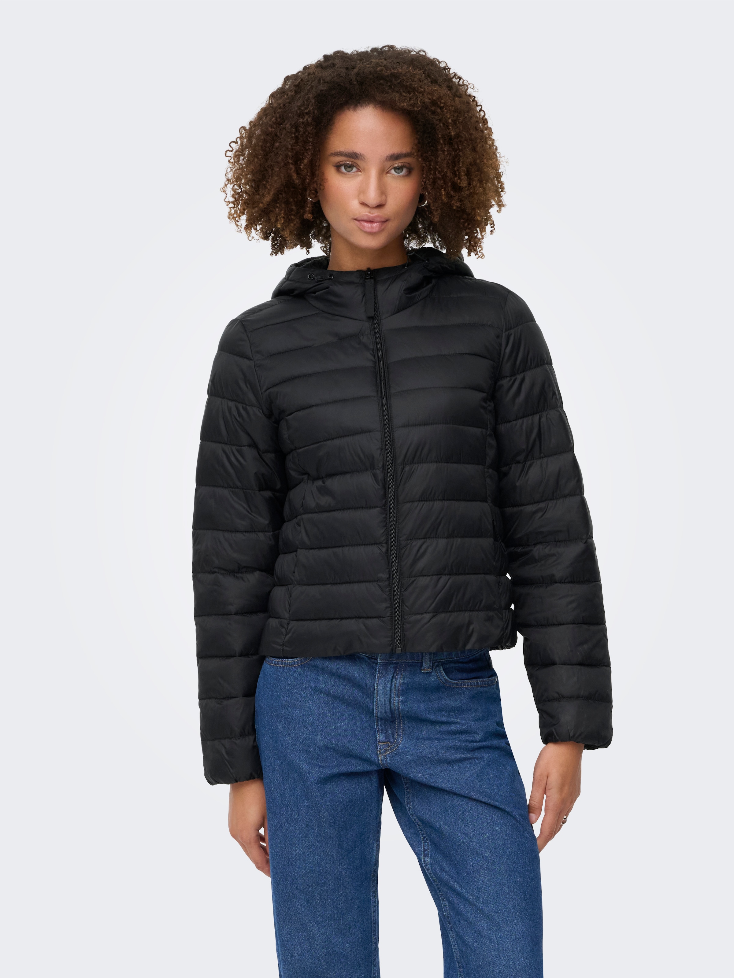 ONLY Steppjacke »ONLTAHIA LW QUILTED HOOD JKT OTW CC OTW«, mit Kapuze