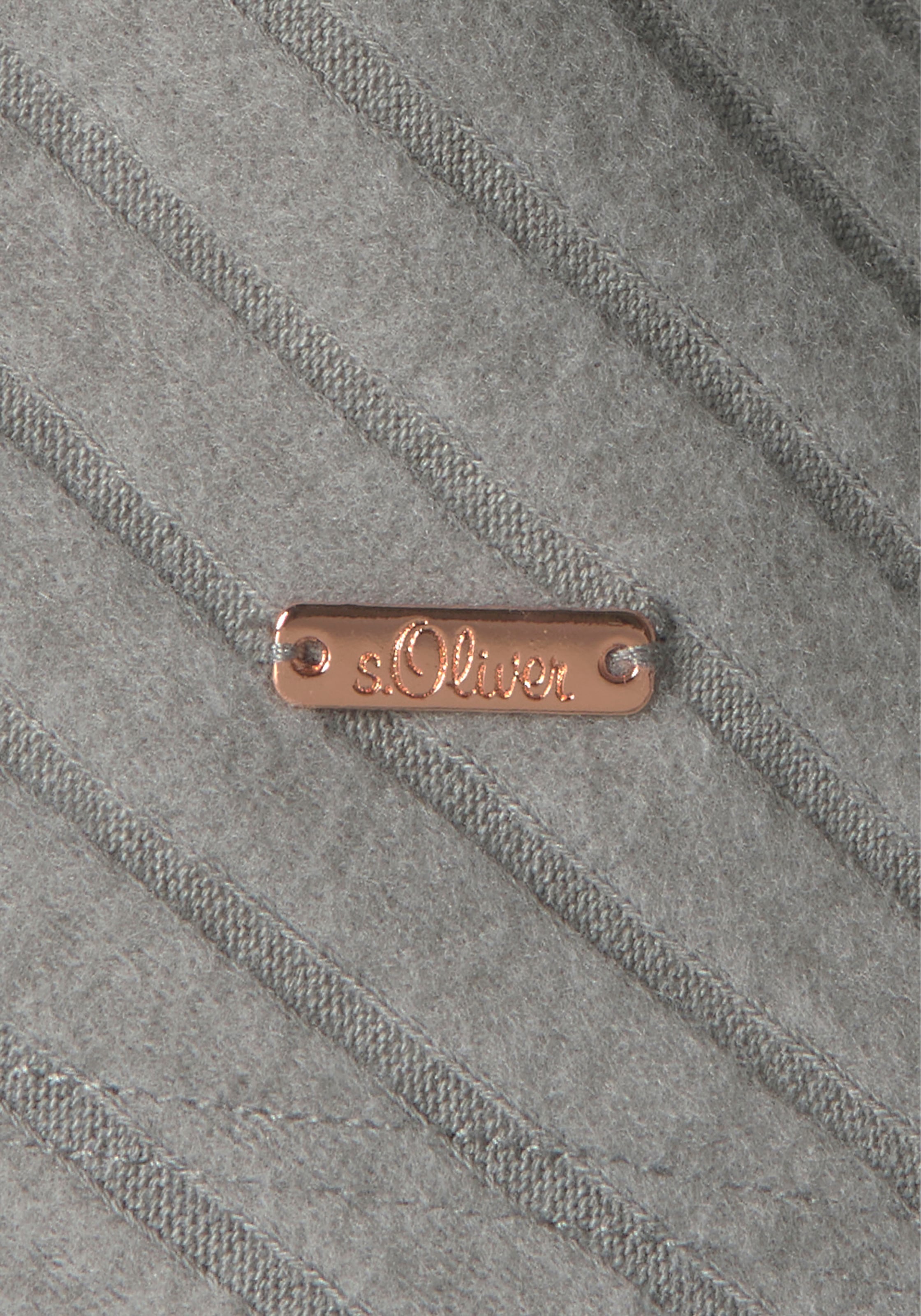s.Oliver Longsleeve, aus nachhaltigem Rippstrick