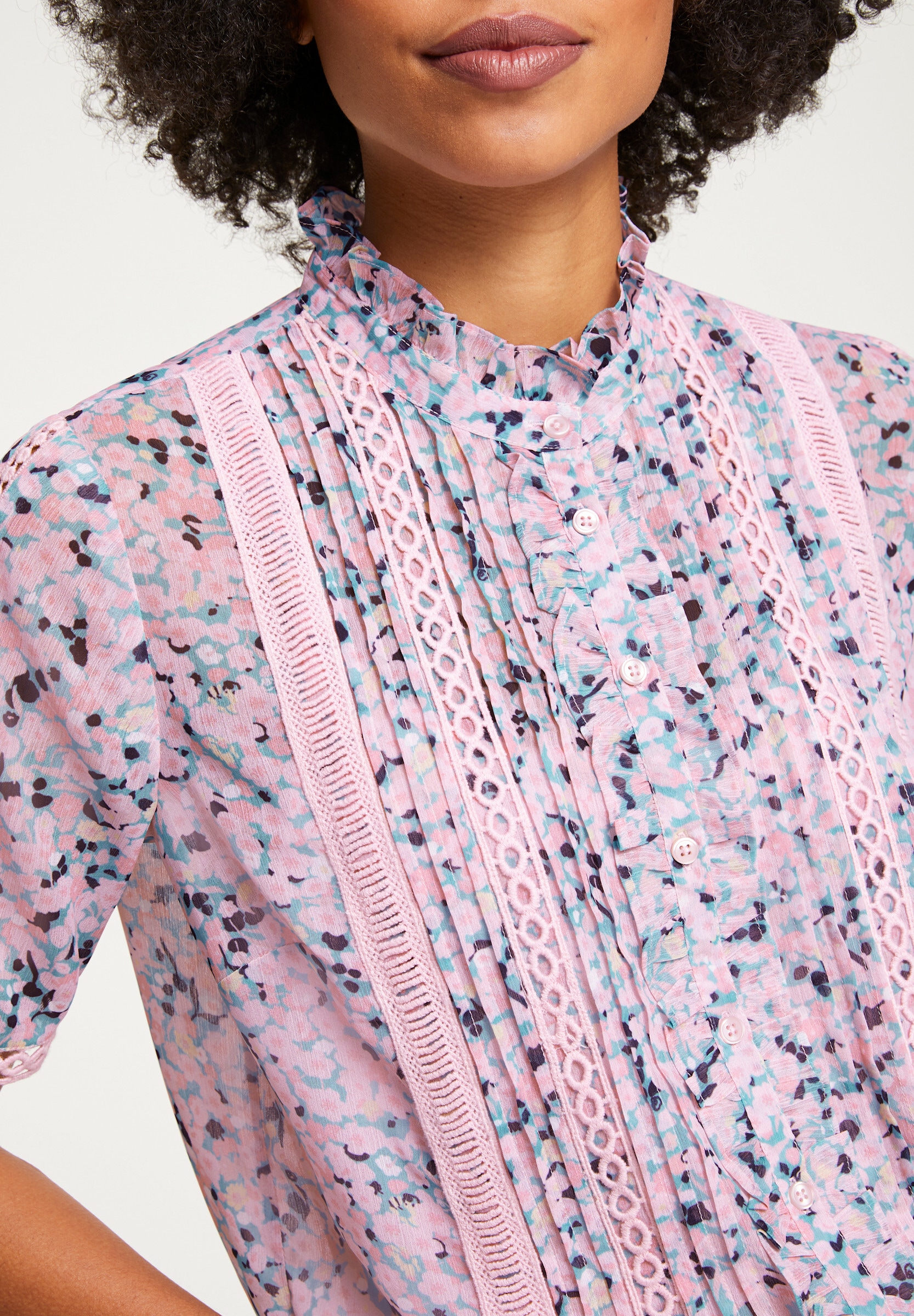 heine Rüschenbluse »Druckbluse Kurzarm-Bluse mit Rüschen-Verzierung«