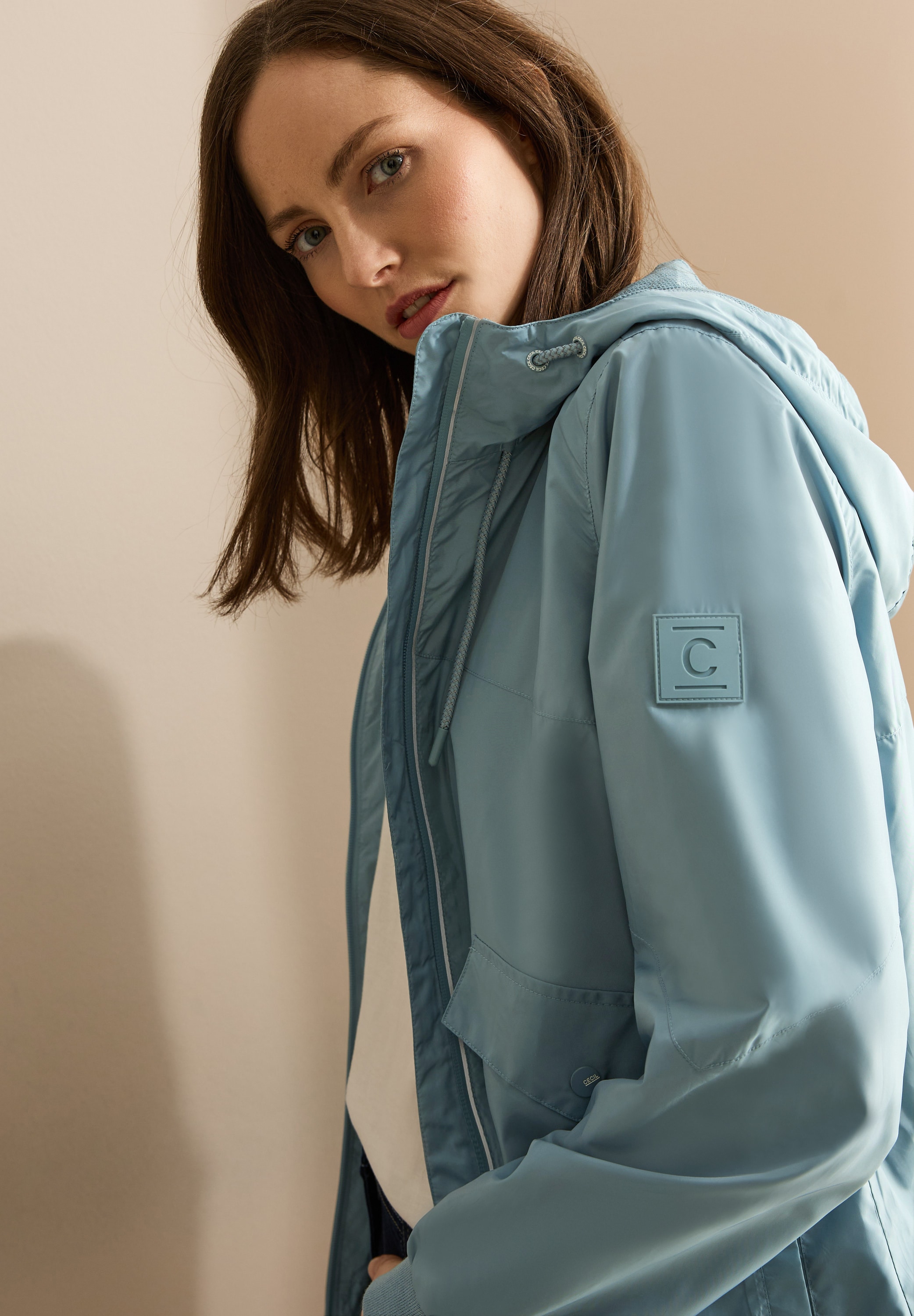 Cecil Windbreaker, mit Kapuze, mit Kapuze und Tunnelzug