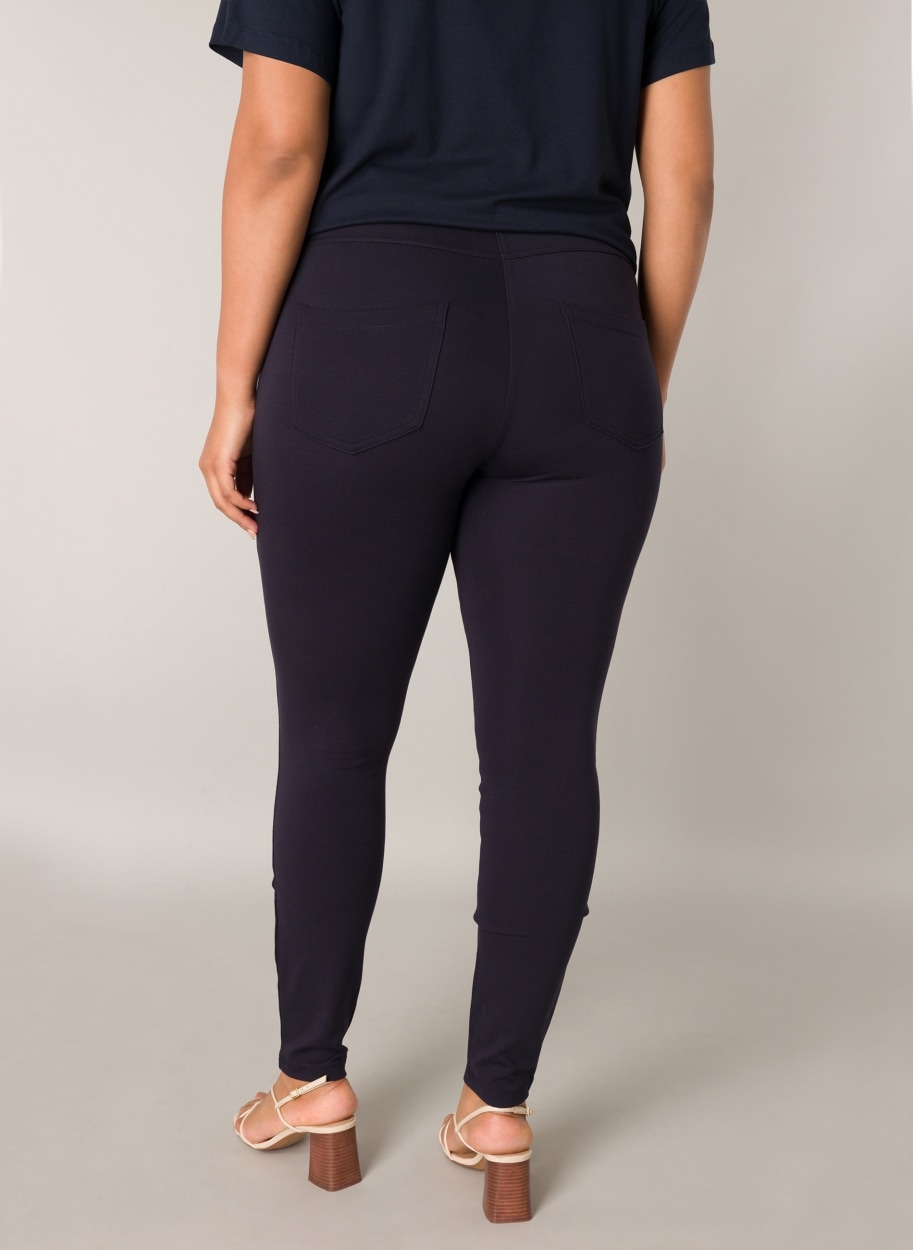 Base Level Curvy Jeggings »Arnika«  mit Badge