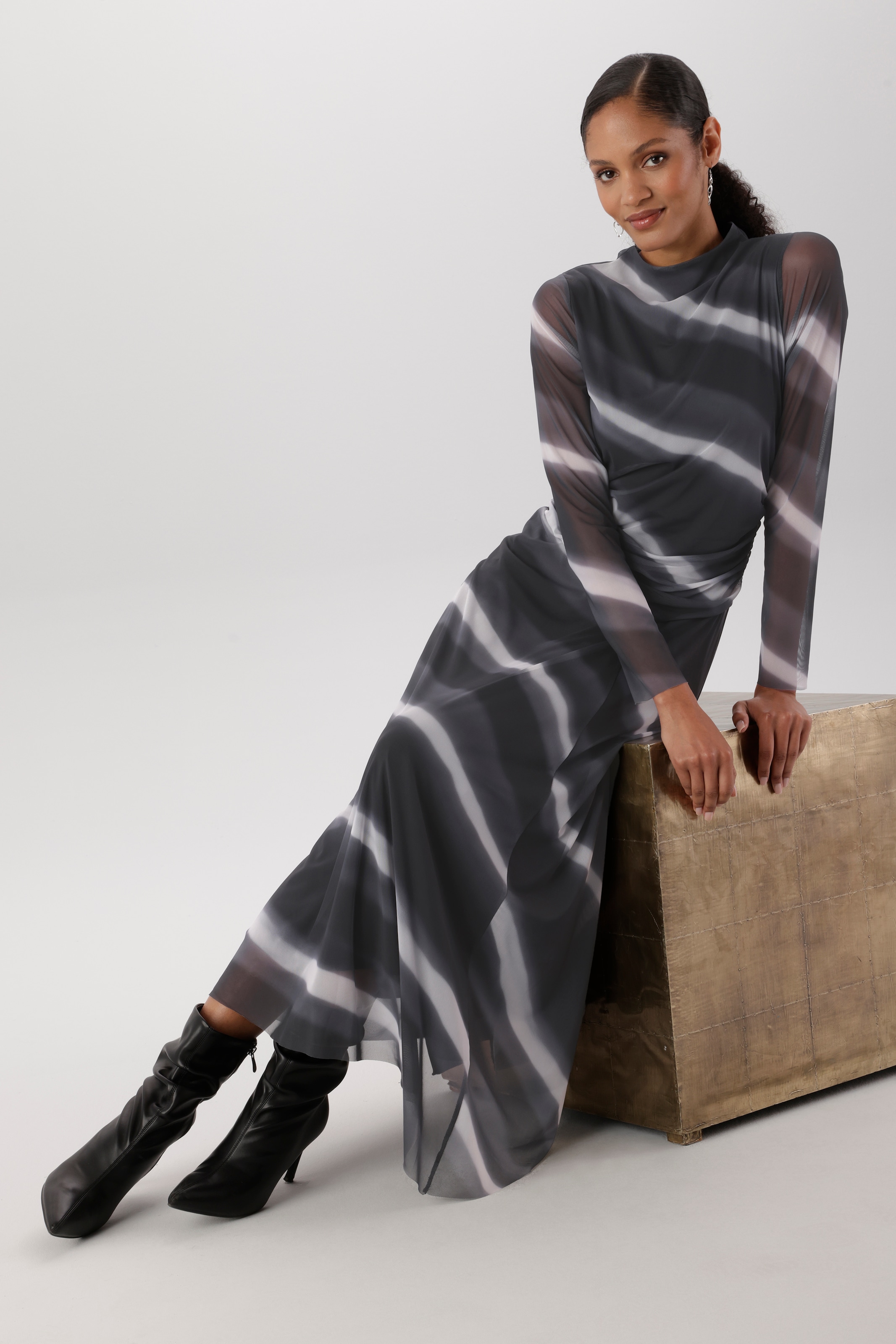 Aniston SELECTED Maxikleid In Mesh-Qualiät und transparenten Ärmeln - NEUE KOLLEKTION