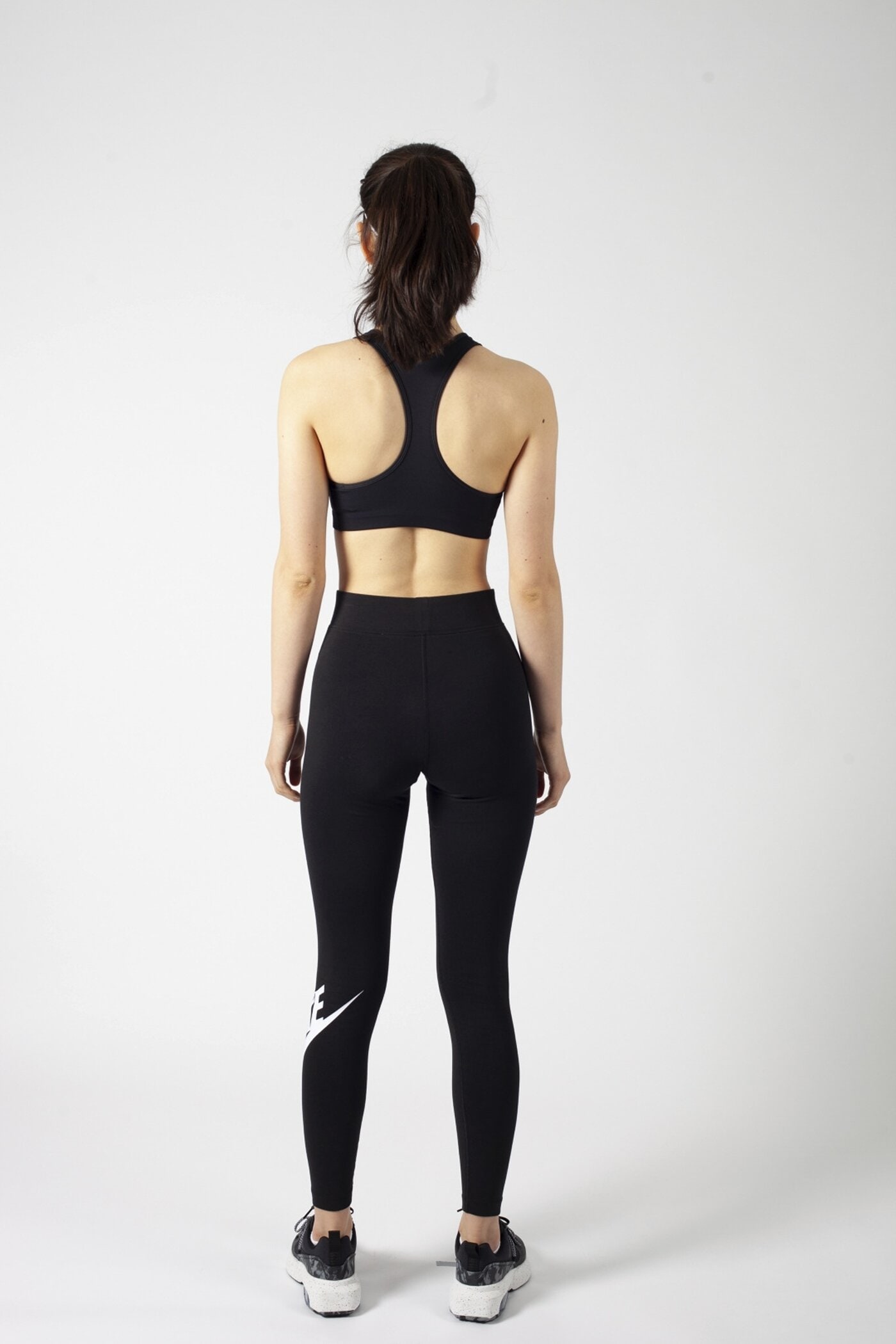 Nike Sportswear Leggings »Essential Women's High-Waisted Graphic Leggings«, Schweißableitende High Waist Sportleggings mit Logo