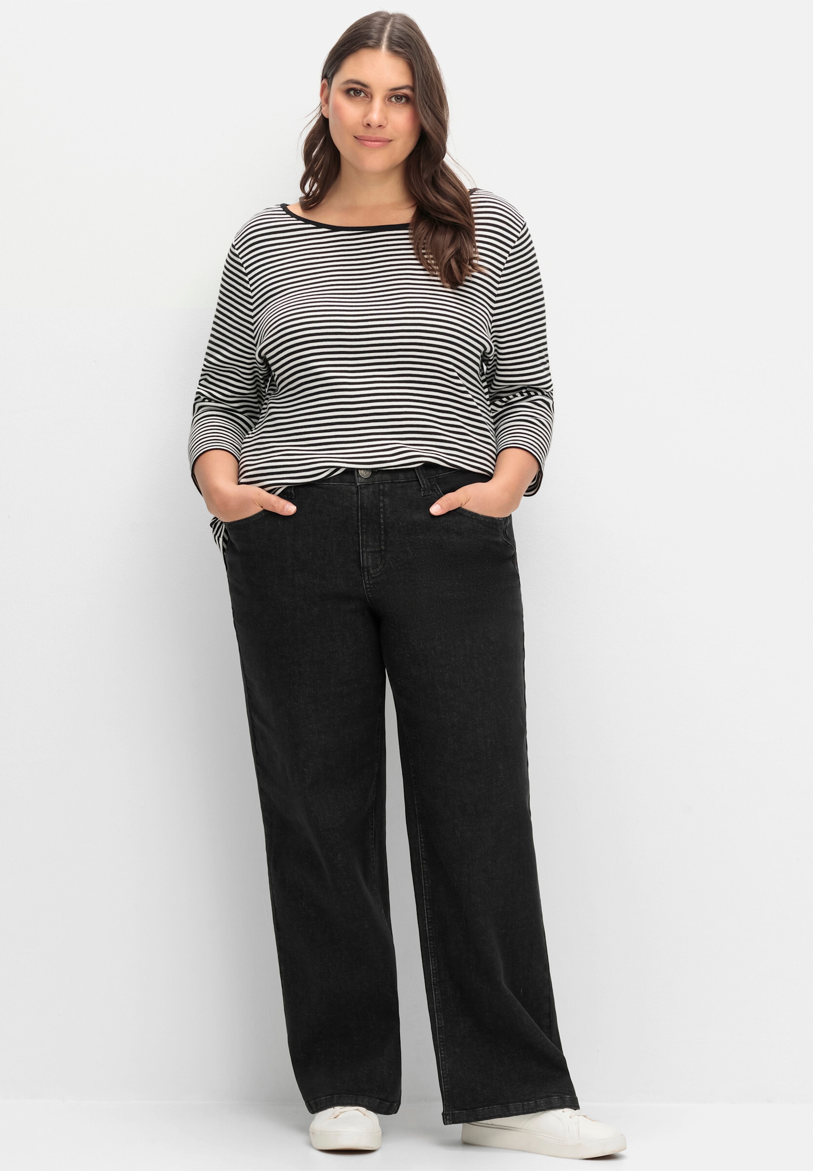 Sheego 5-Pocket-Jeans »Weite Jeans Jeans in durchgehend weiter Beinform« ELLA für kräftige Oberschenkel und Waden