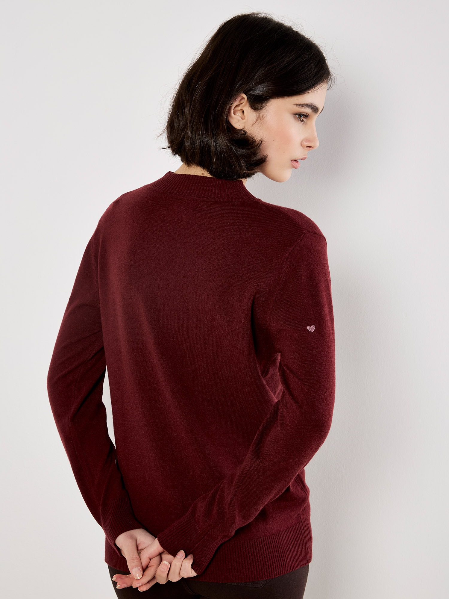 Apricot Stehkragenpullover »Stehkragenpullover« mit aufgestickten Herzen