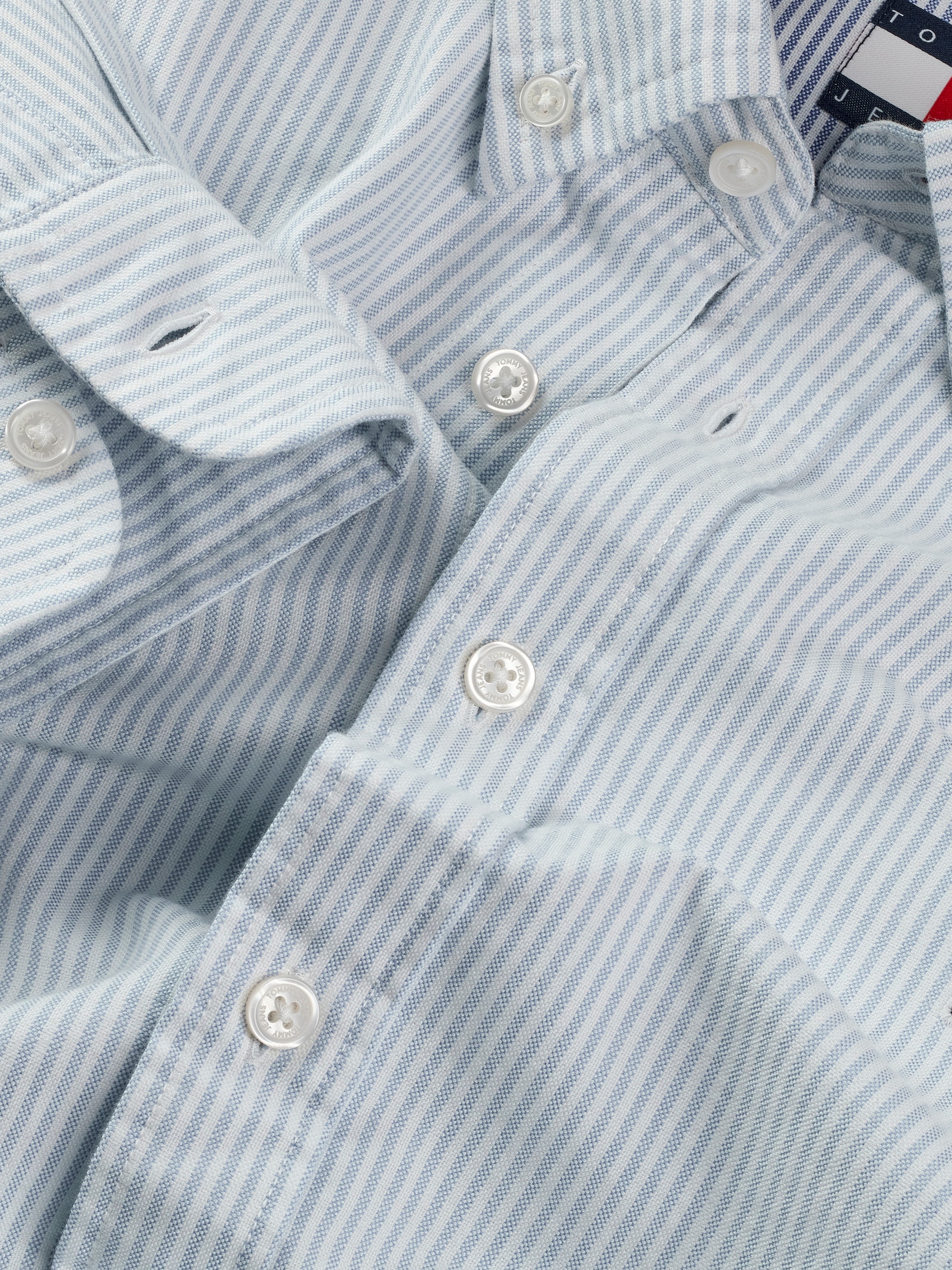 Tommy Jeans Langarmhemd »TJM SLIM STRIPE OXFORD SHIRT EXT«, Mit Button-Down-Kragen