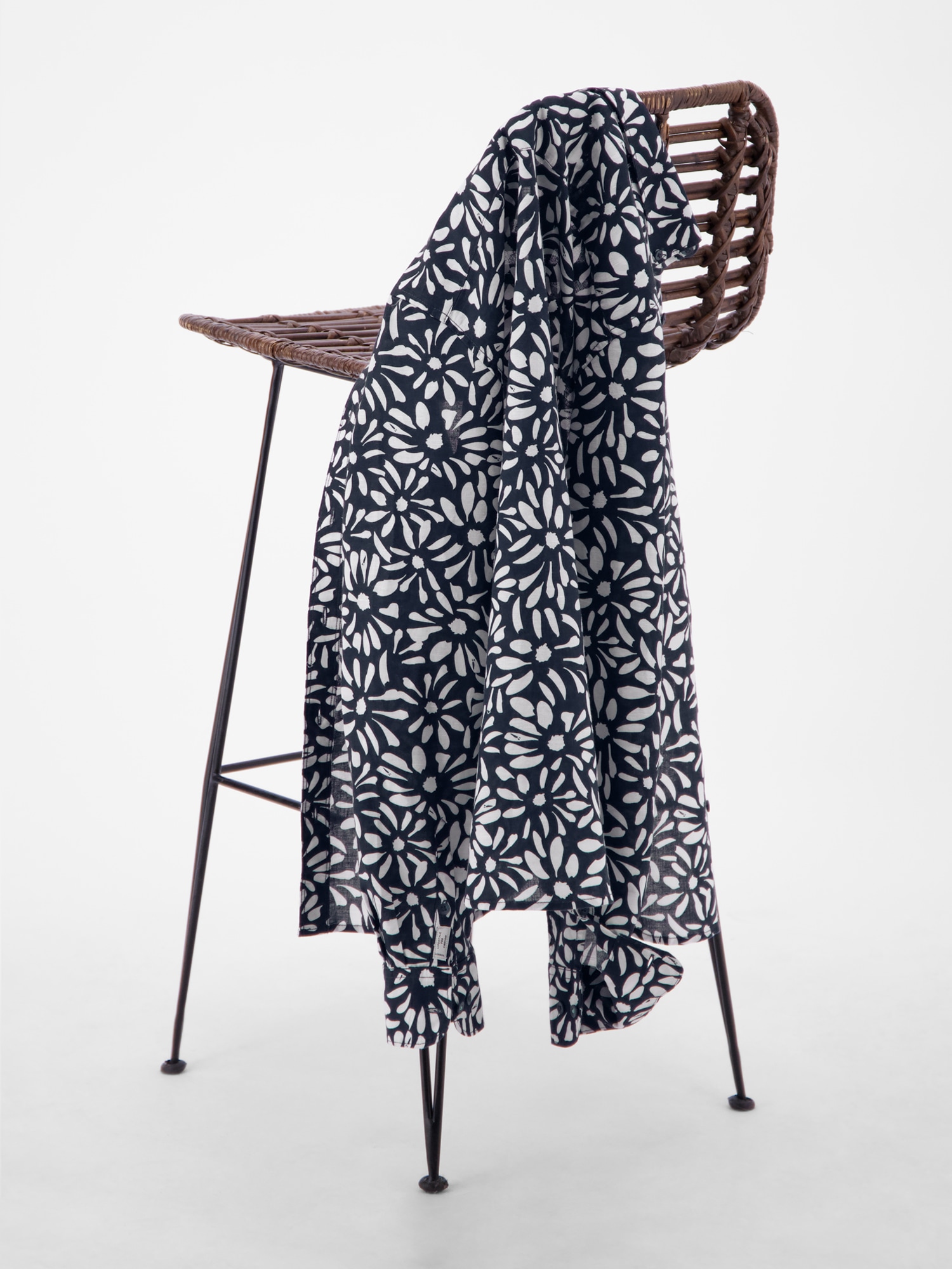 LERROS Leinenhemd »Langarmhemd mit floralem Print aus Mischgewebe« Baumwoll‑Leinen Mix, hautfreundlich, ideal für warme Tage, langarm