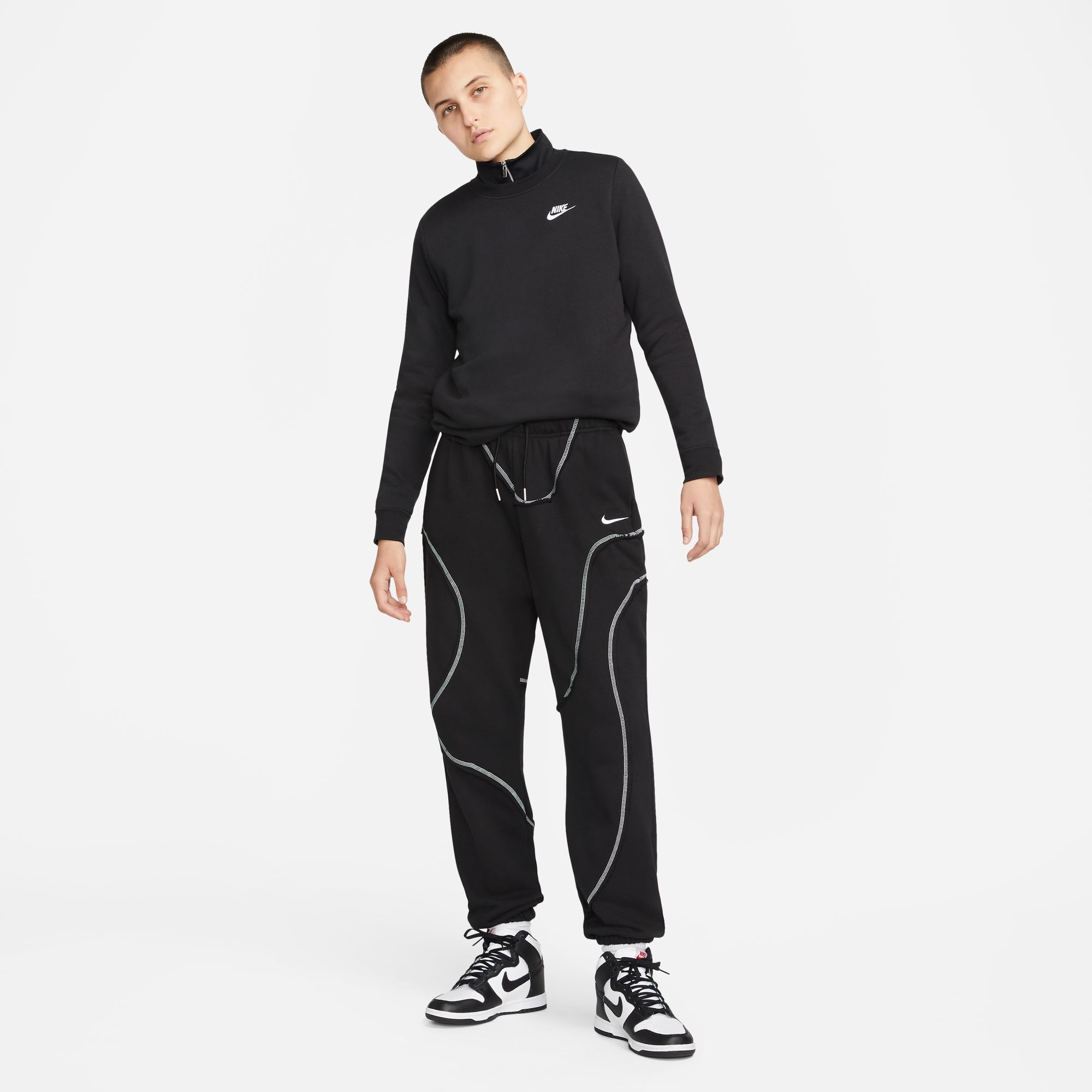 Nike Sportswear Sweatshirt »CLUB FLEECE WOMEN'S CREW-NECK SWEATSHIRT«