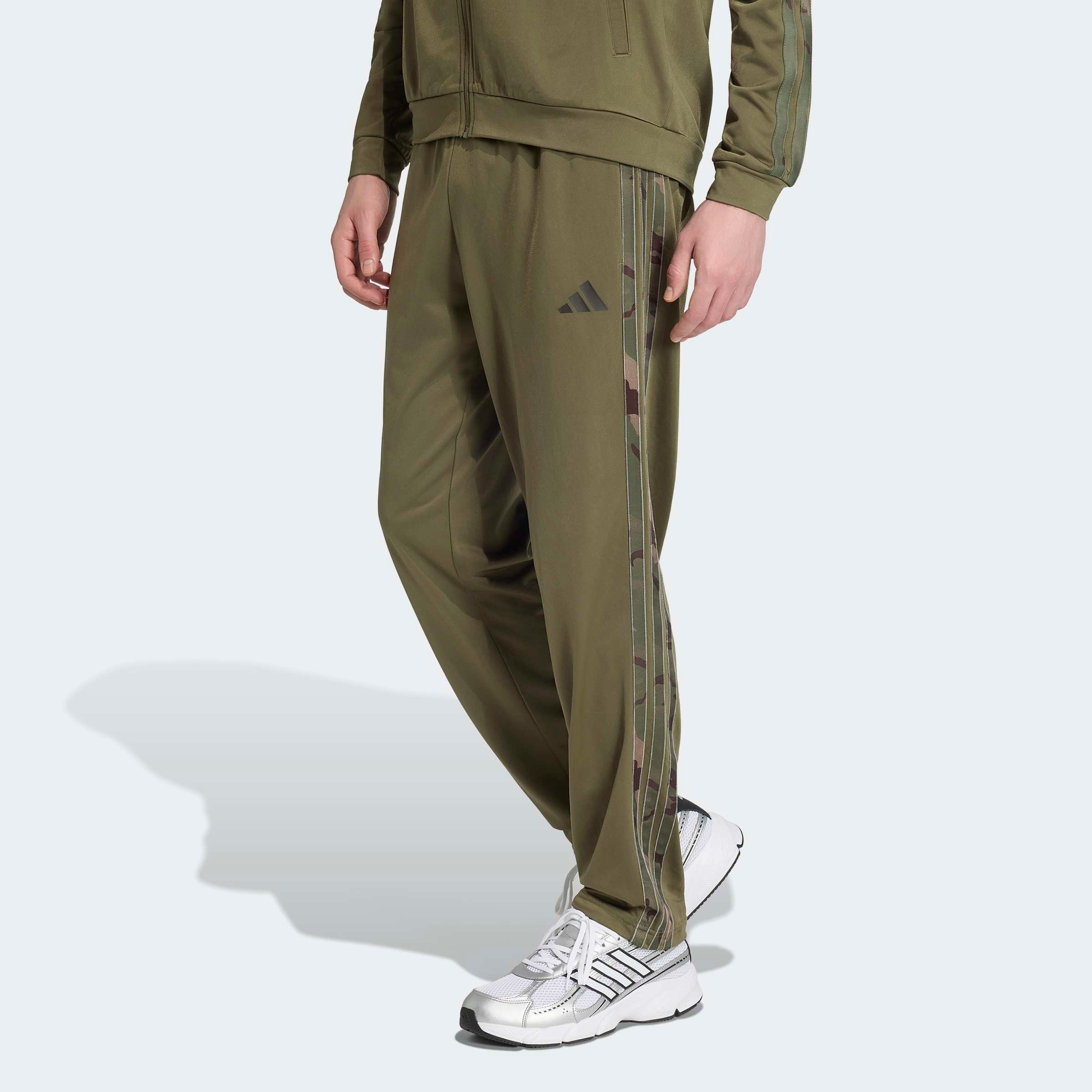 adidas Sportswear Sporthose »3-STREIFEN CAMOUFLAGE, REGULÄR GESCHNITTEN«