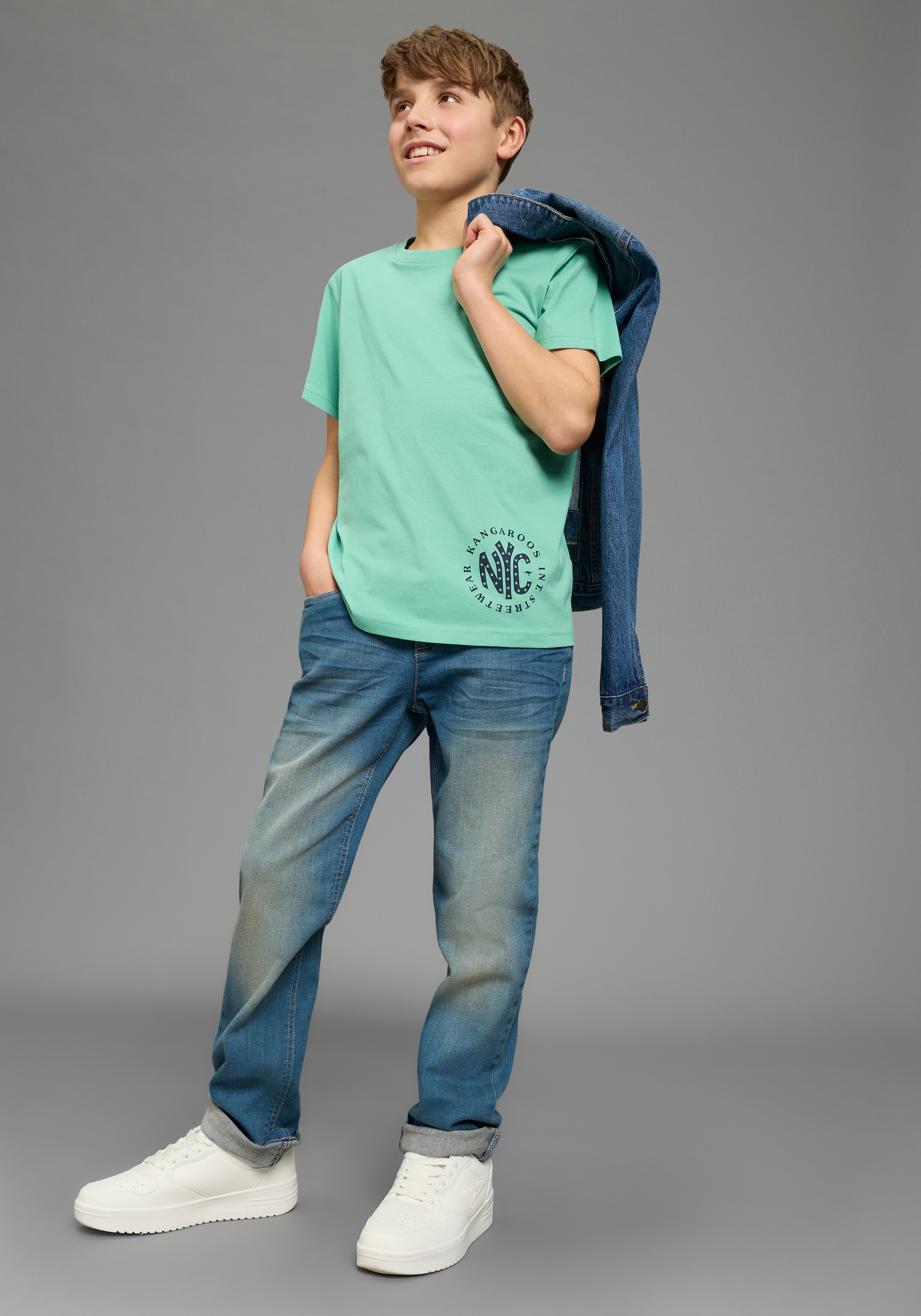 KangaROOS T-Shirt »Kangaroos 2er Pack T-Shirts« Packung, 2, 2 tlg. Basic Passform, mit Rundhalsausschnitt, bedruckt, aus Baumwolle