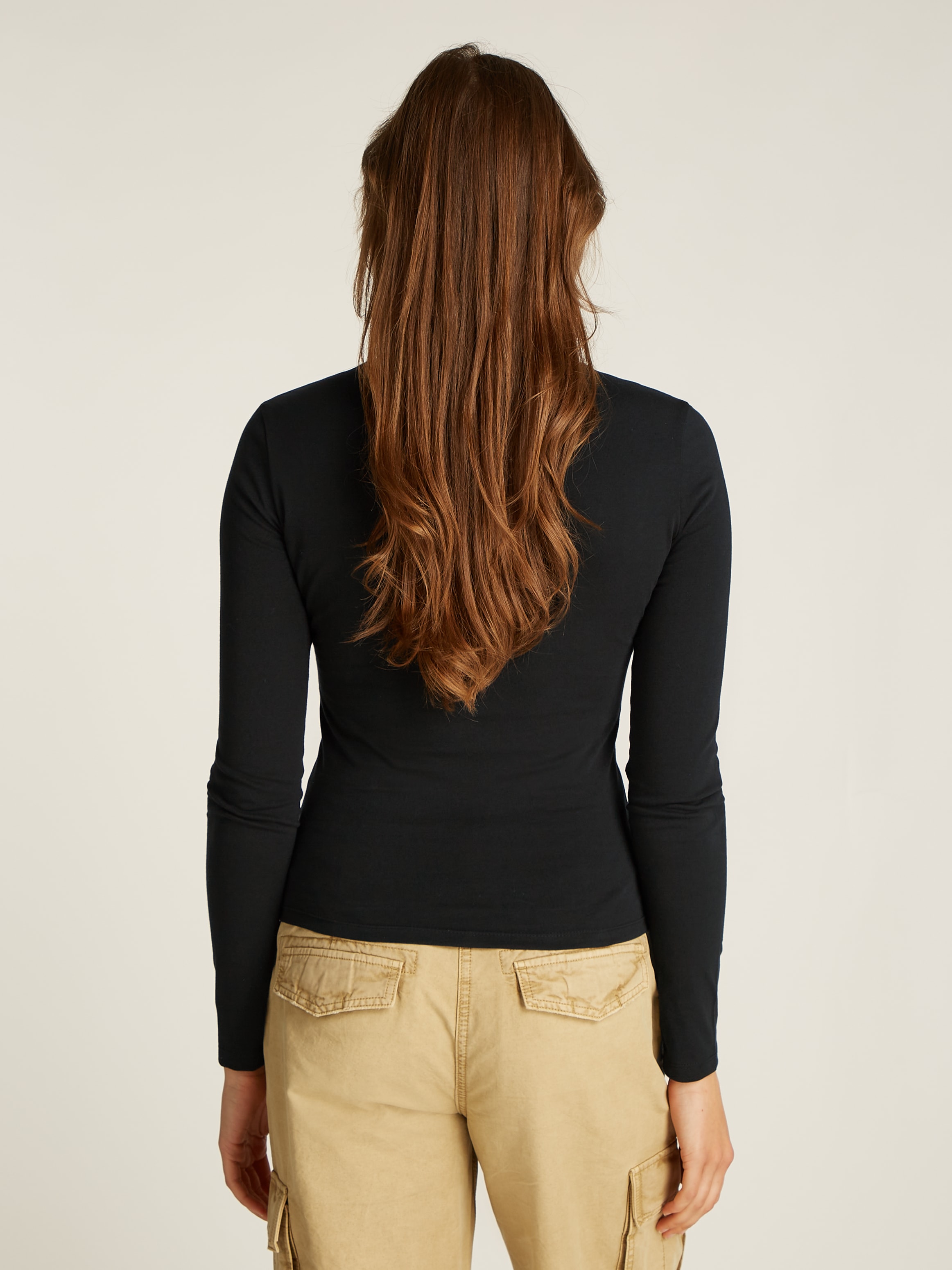 Tommy Jeans Curve Langarmshirt »TJW SLIM LINEAR TEE LS EXT«, Große Größen