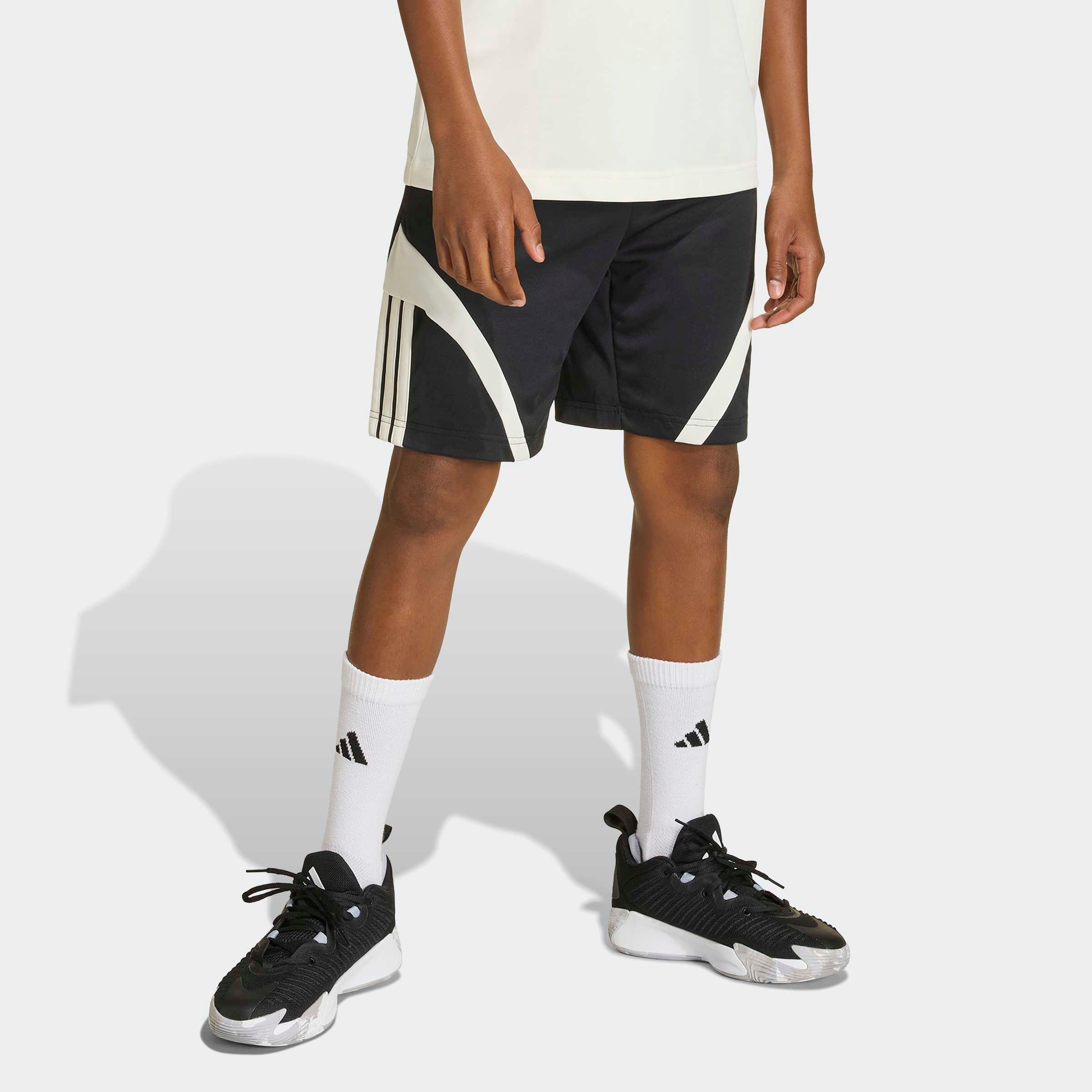 adidas Sportswear Shorts »HOUSE OF TIRO«