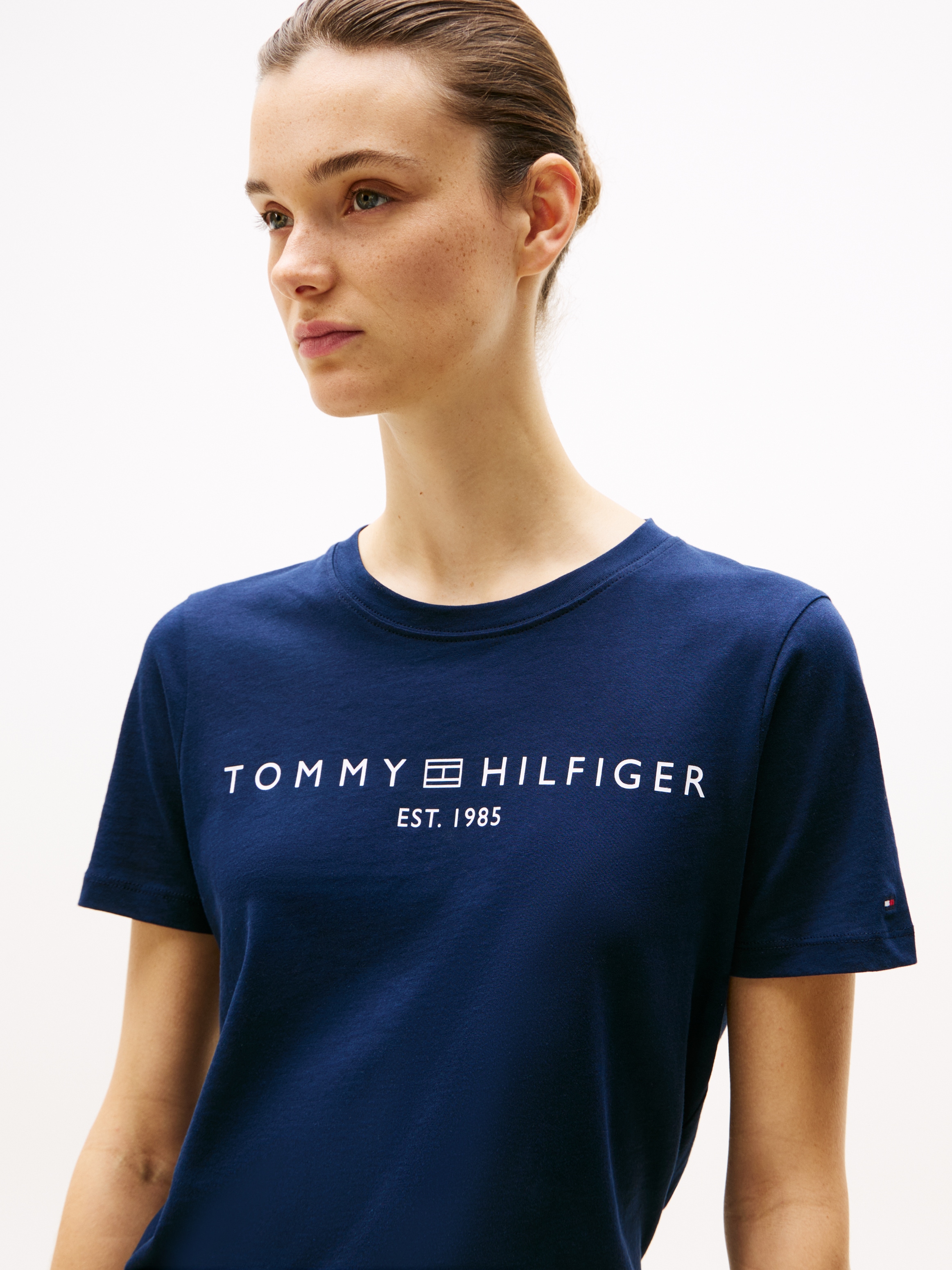 Tommy Hilfiger T-Shirt »REG CORP LOGO C-NK SS«, mit Logoschriftzug