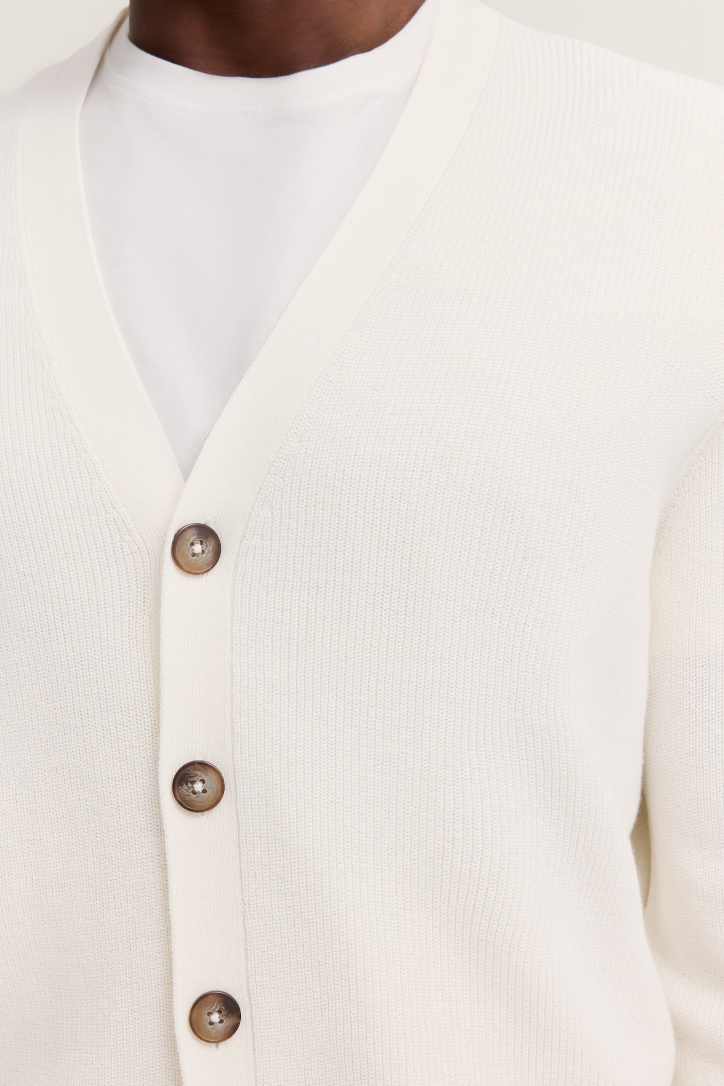 bugatti Cardigan »Regular Fit«, mit V-Ausschnitt und Ripp-Struktur