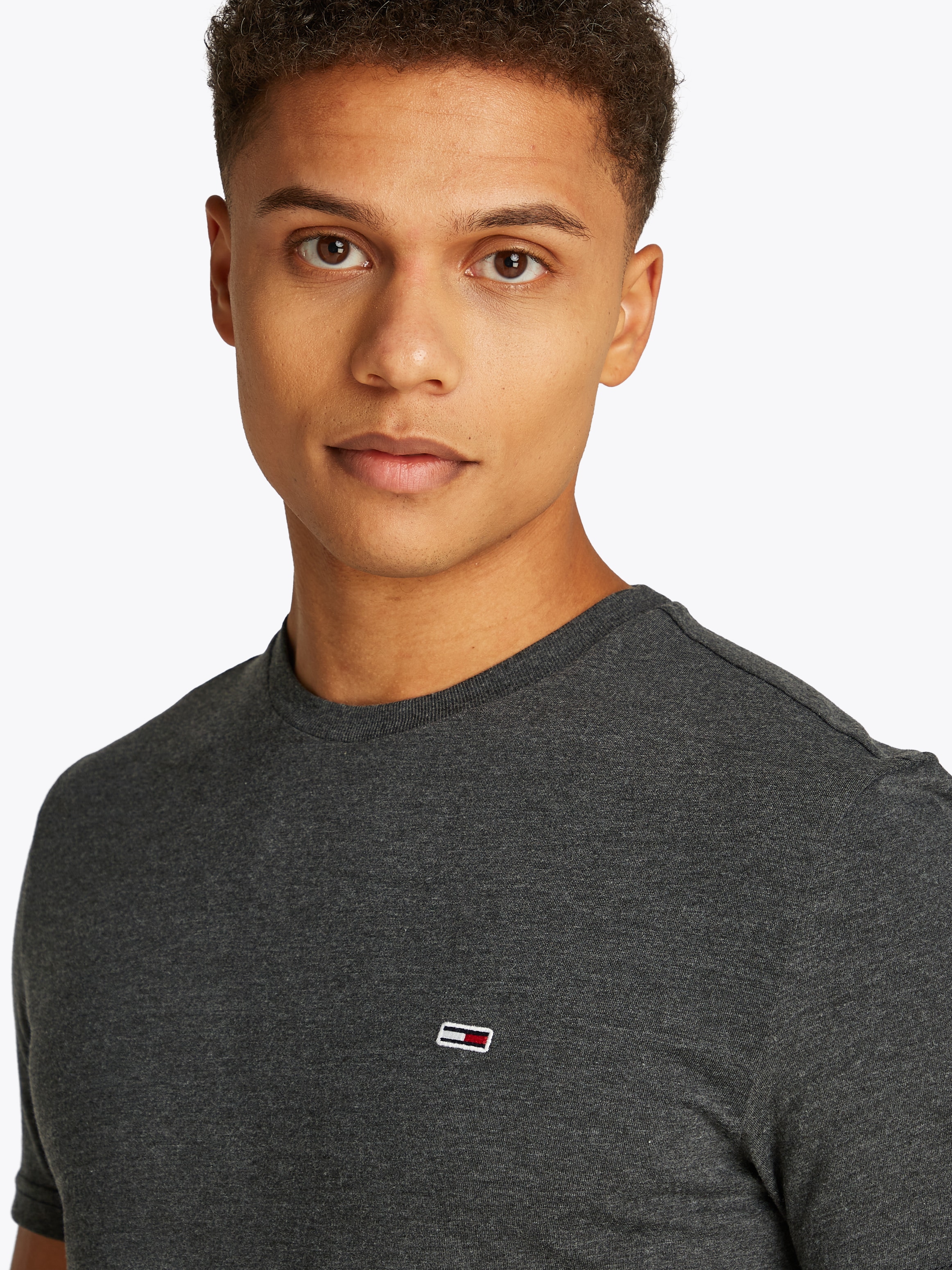 Tommy Jeans T-Shirt »TJM XSLIM JASPE HTR TEE EXT«, Mit Rundhalsausschnitt