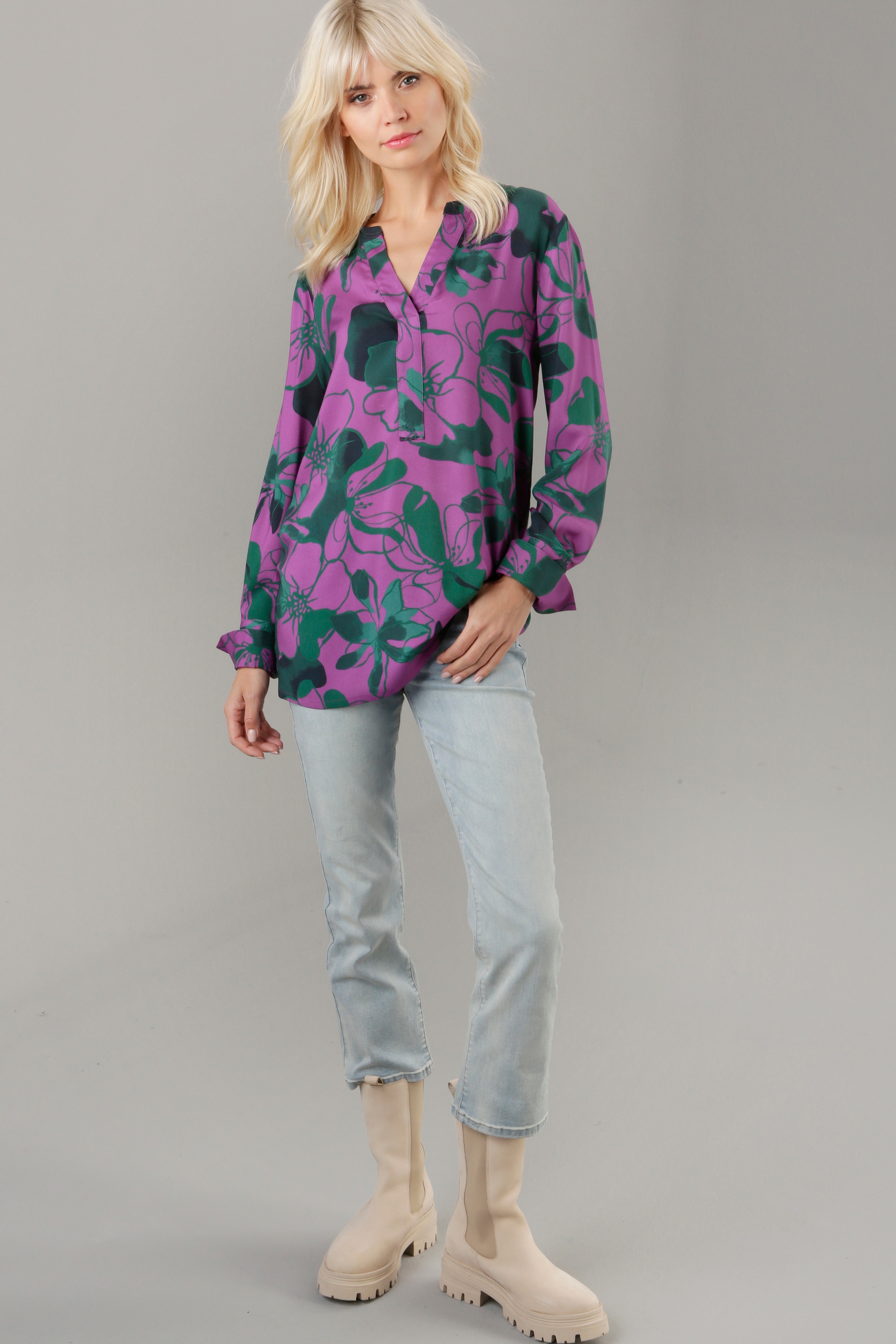 Aniston SELECTED in OTTO Blütendruck Farbkombination bei bestellen aufregender Longbluse, mit