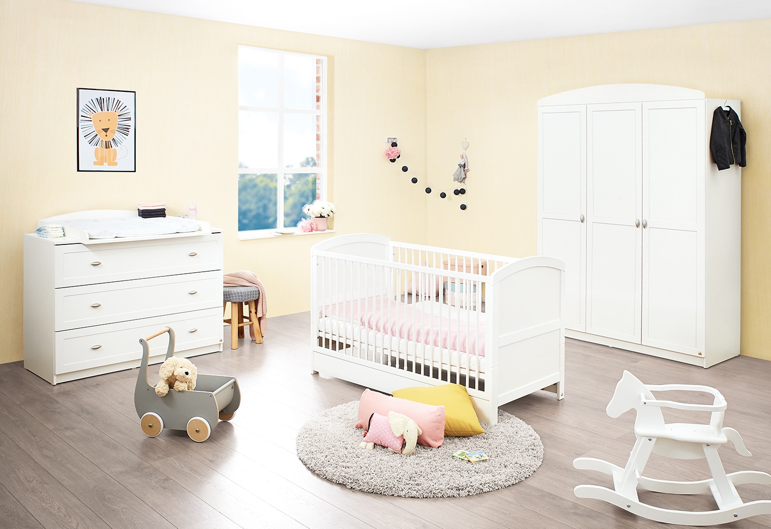 Babyzimmer-Komplettset »Laura, breit groß«, (Set, 3 St., Kinderbett, Schrank,...