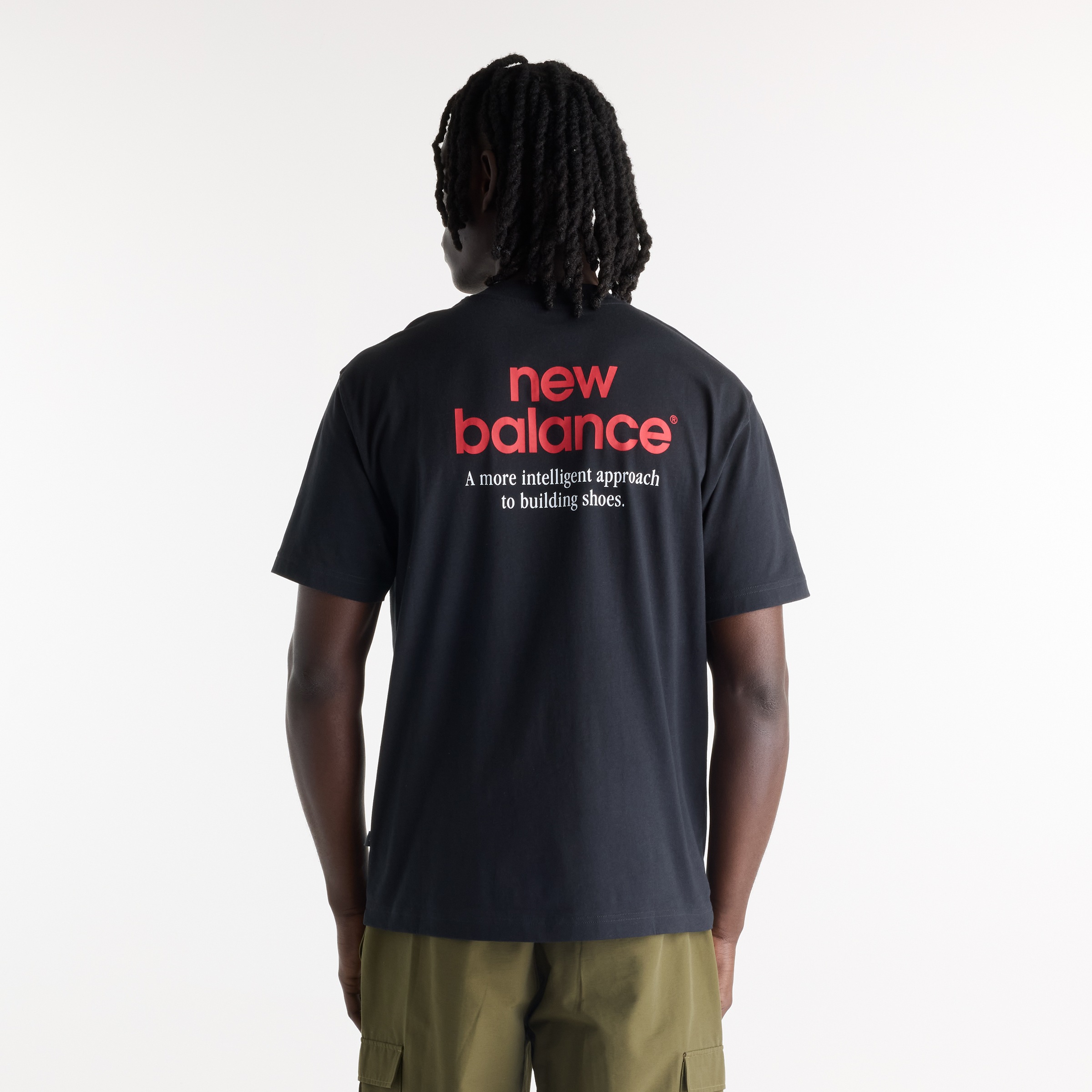 New Balance T-Shirt »INTELLIGENT T-SHIRT« aus Baumwolle, für Erwachsene geeignet