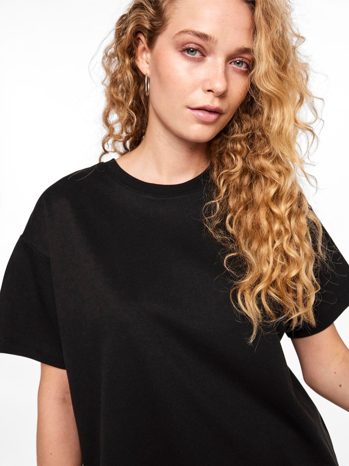 pieces Kurzarmshirt »PCSKYLAR SS OVERSIZED TEE NOOS«