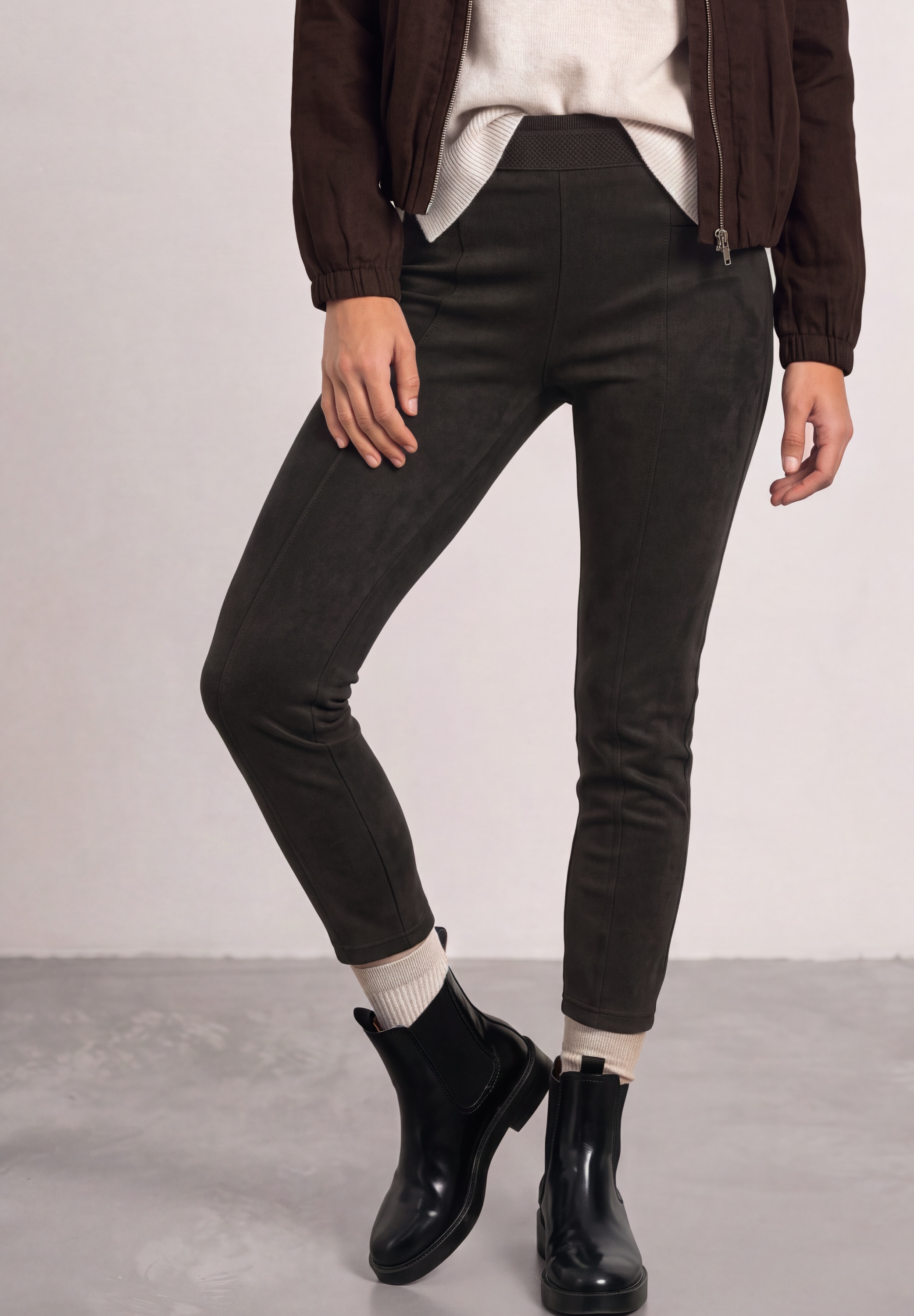 STREET ONE Stoffhose »Style Hope«  Skinny Leg Hose aus Velours