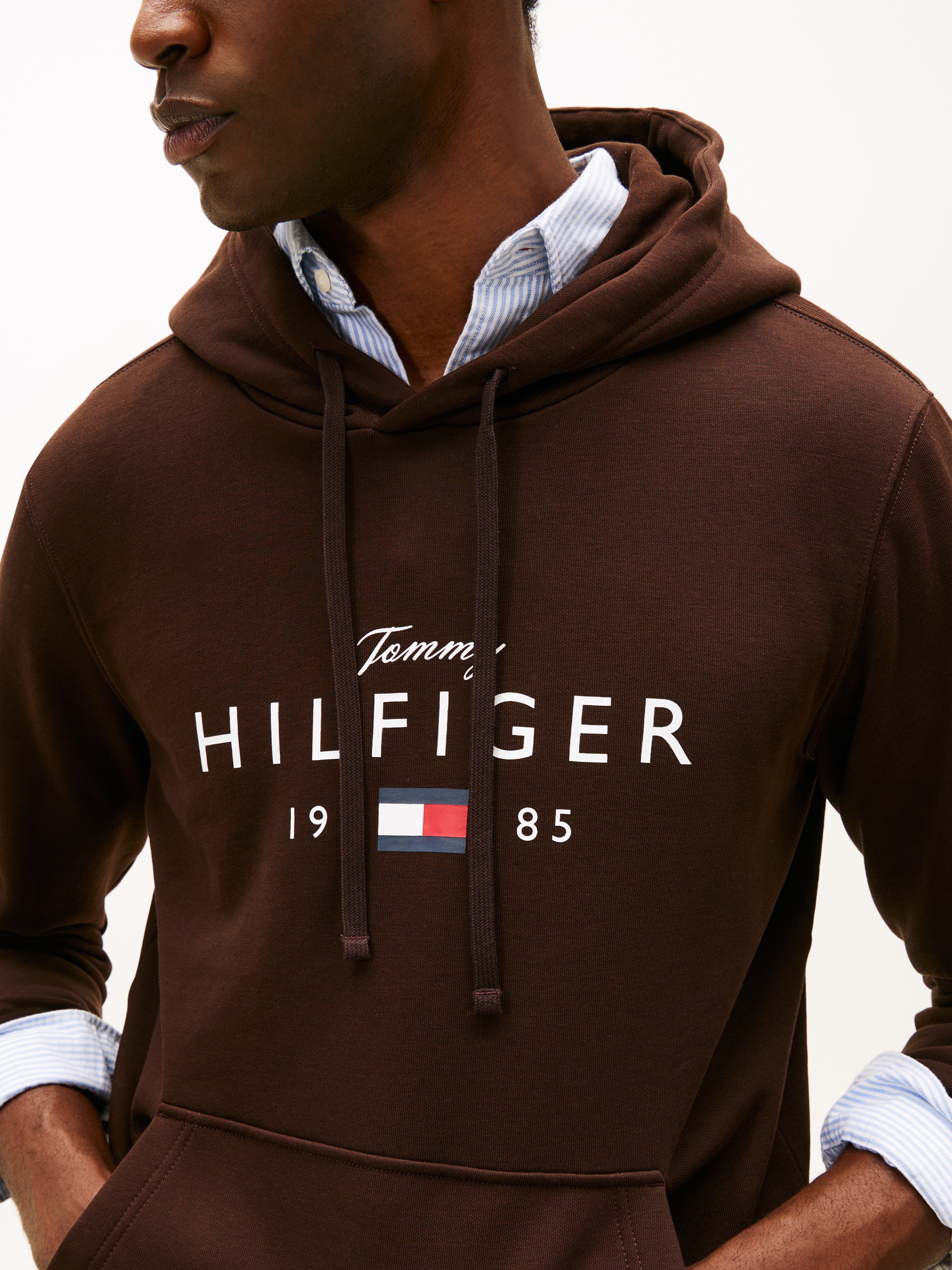 Tommy Hilfiger Hoodie »BRAND LOVE BIG HILFIGER«, mit Logo-Grafik, normale Passform
