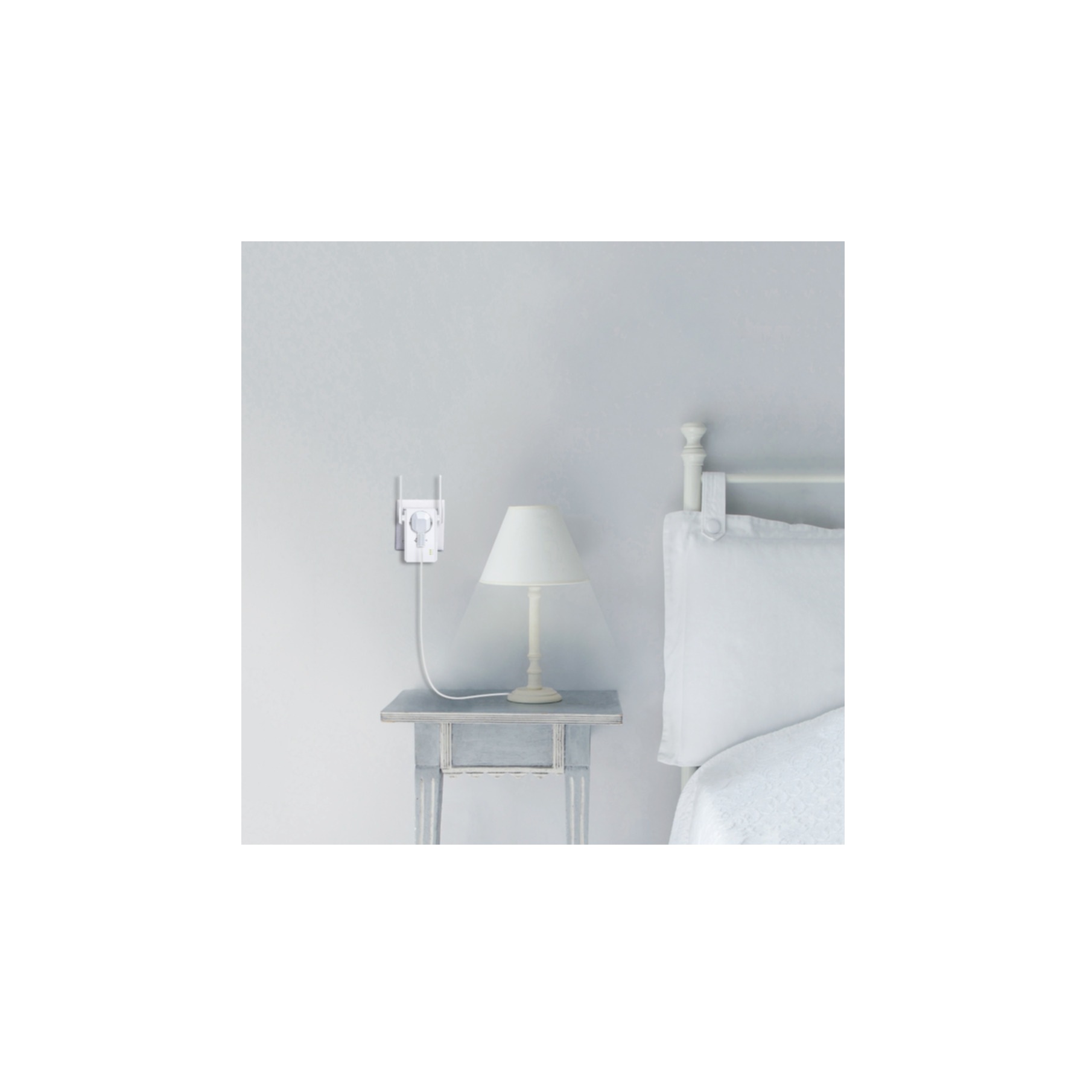 TP-Link Netzwerk-Adapter »300 Mbit/s-WLAN-Repeater mit integrierter Steckdose«