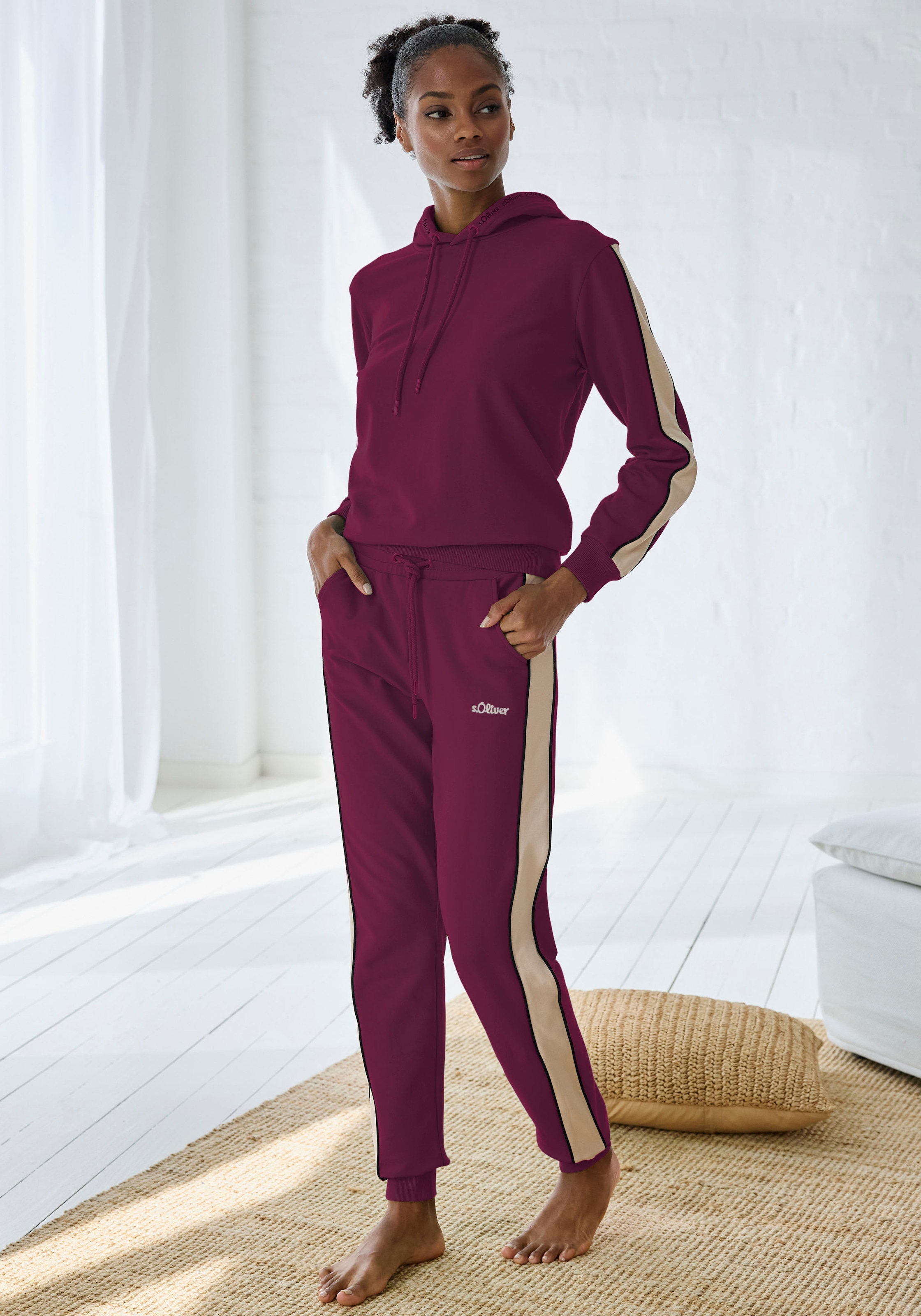 s.Oliver Sweathose, mit Seitenstreifen und Pipings, Loungewear