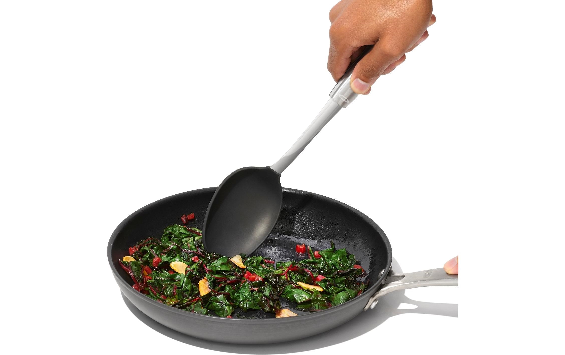 OXO Good Grips Kochlöffel »OXO Steel Kochlöffel aus Silikon« mi Kopf aus hitzebeständigem Silikon