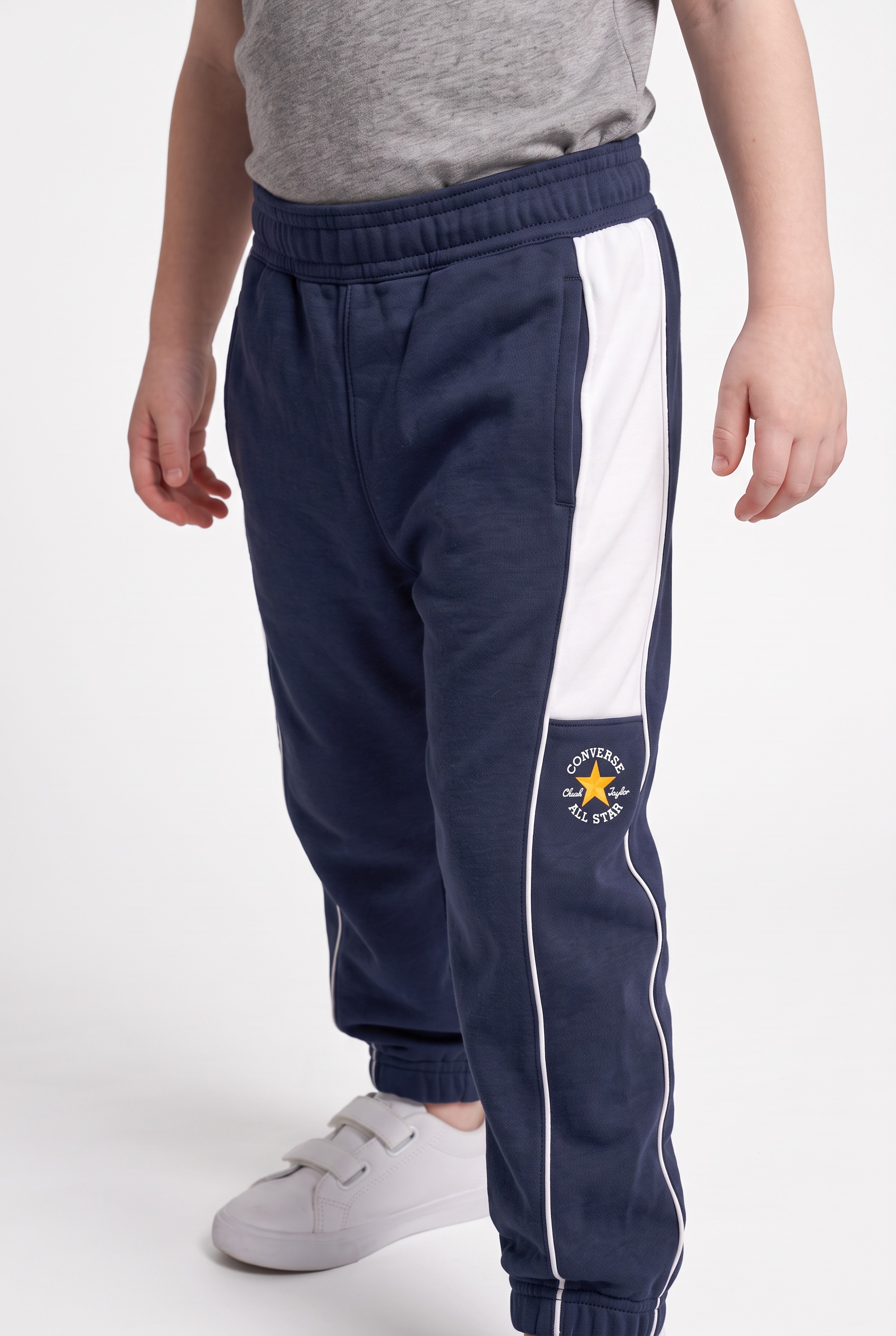 Converse Jogginghose »PIPING & COLOR BLOCK JOGGER«  aus angerauter Sweatware, mit elastischem Bund, bequeme Passform