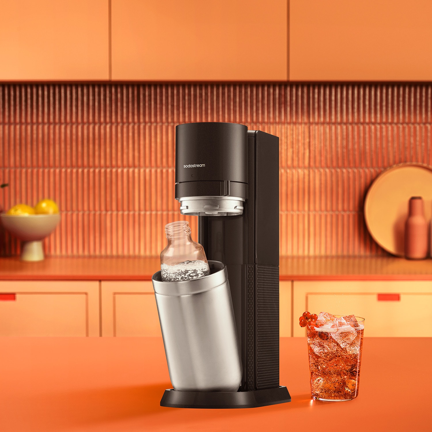 SodaStream Wassersprudler »DUO Wassersprudler titan, Vorteilspack XL« Glas- und Kunststoffflaschen nutzbar, DUO-Paket mit 4 Flaschen